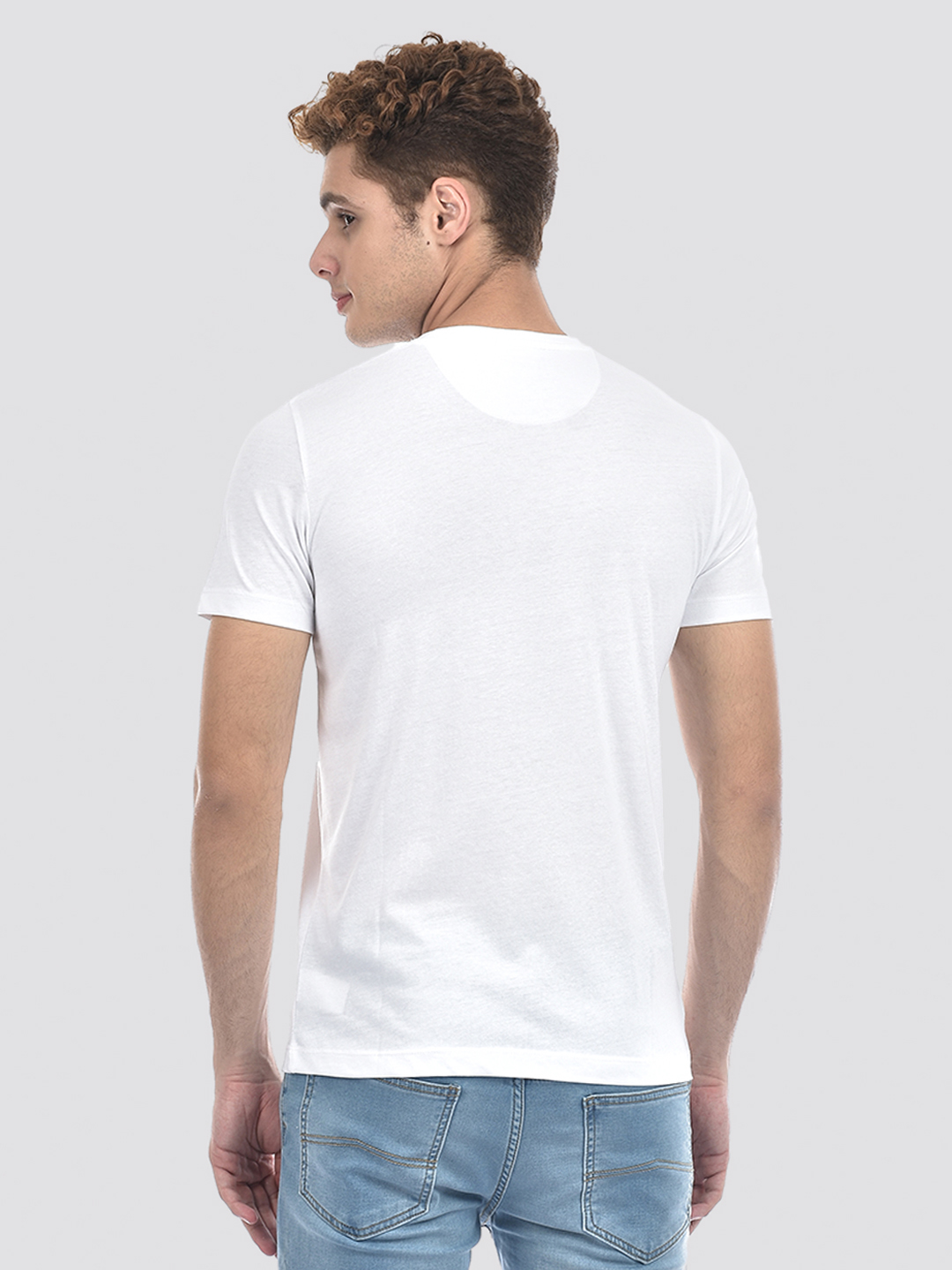 Izod Men's Typography White Round Neck T-Shirt