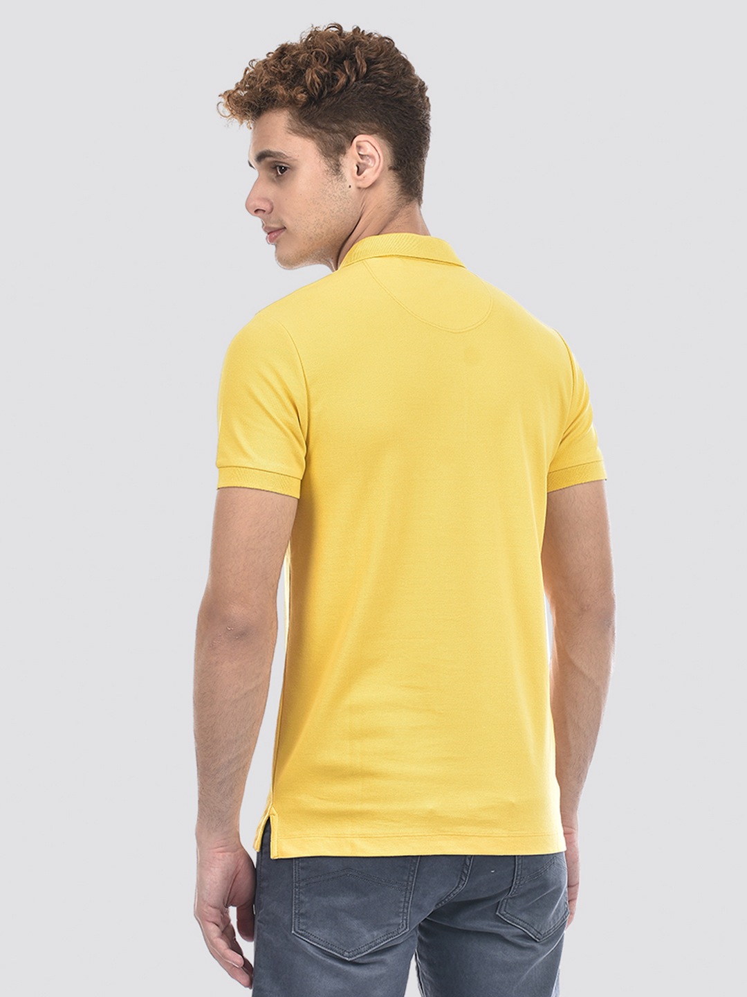 Izod Men's Solid Yellow Polo T-Shirt
