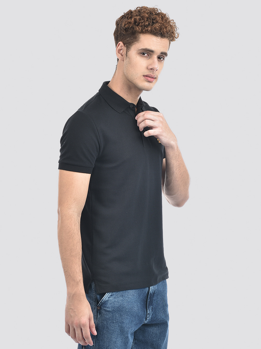 Izod Men's Embroidered Black Polo T-Shirt