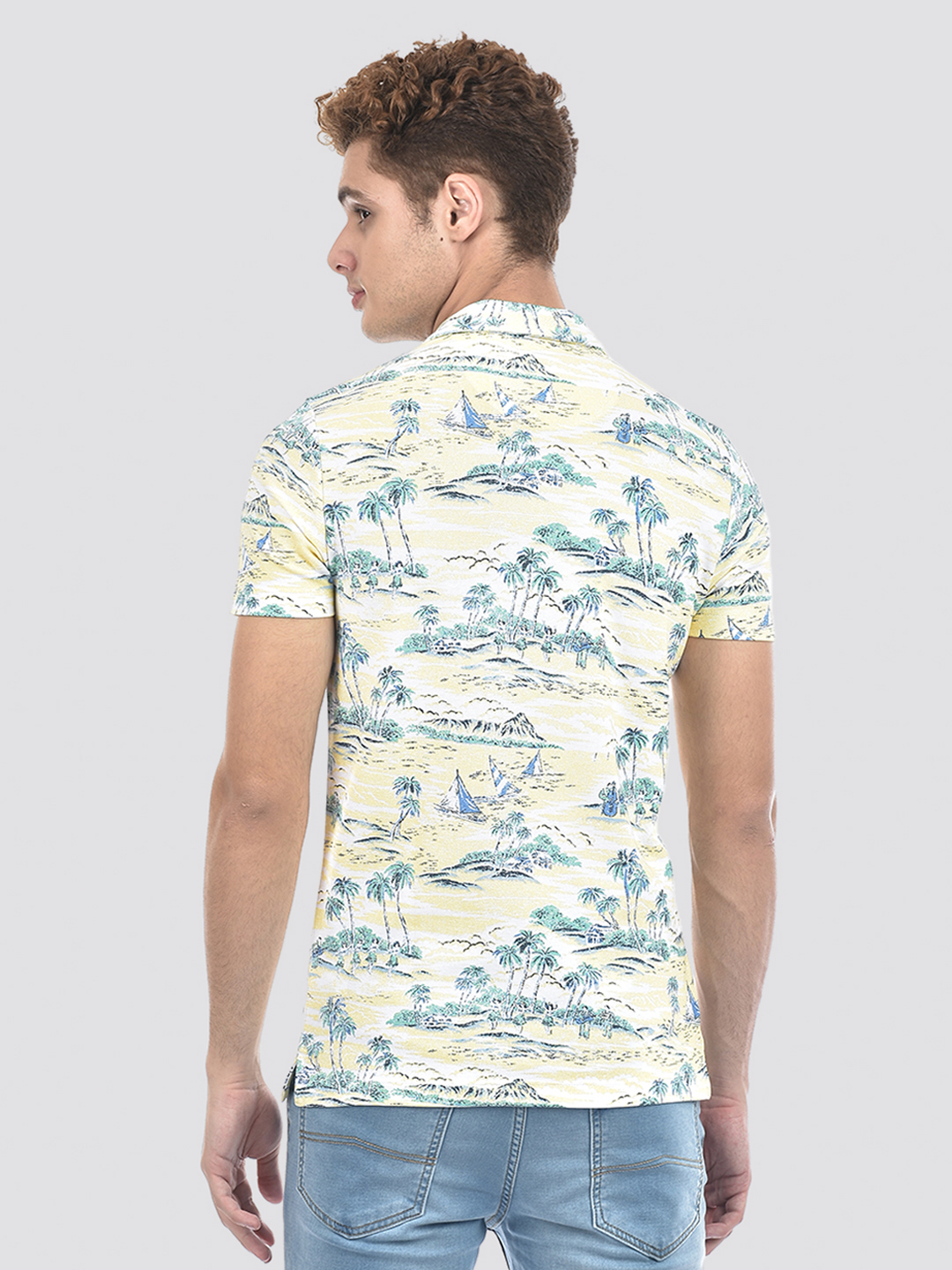 Izod Men's Graphic Print Yellow Polo T-Shirt