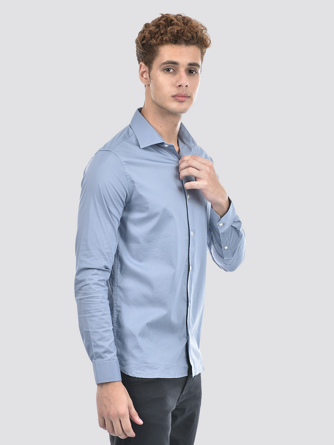 Izod Men's Full Sleeve Solid Blue Shirt
