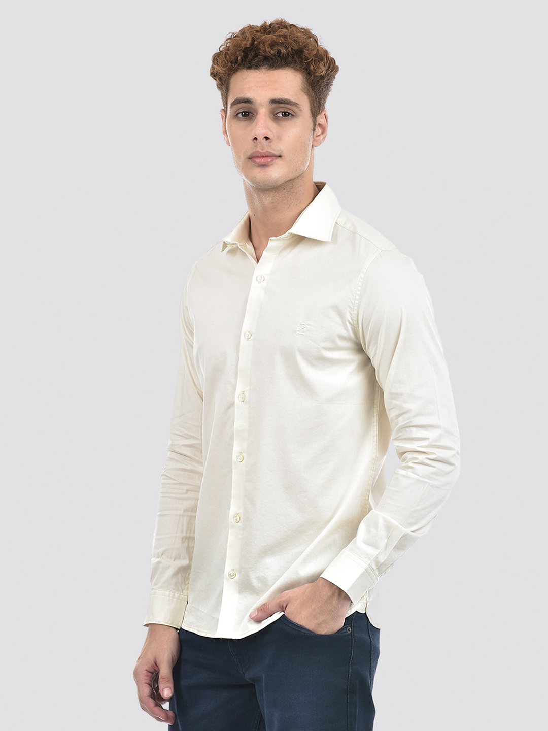 Izod Men's Full Sleeve Solid Off White Shirt