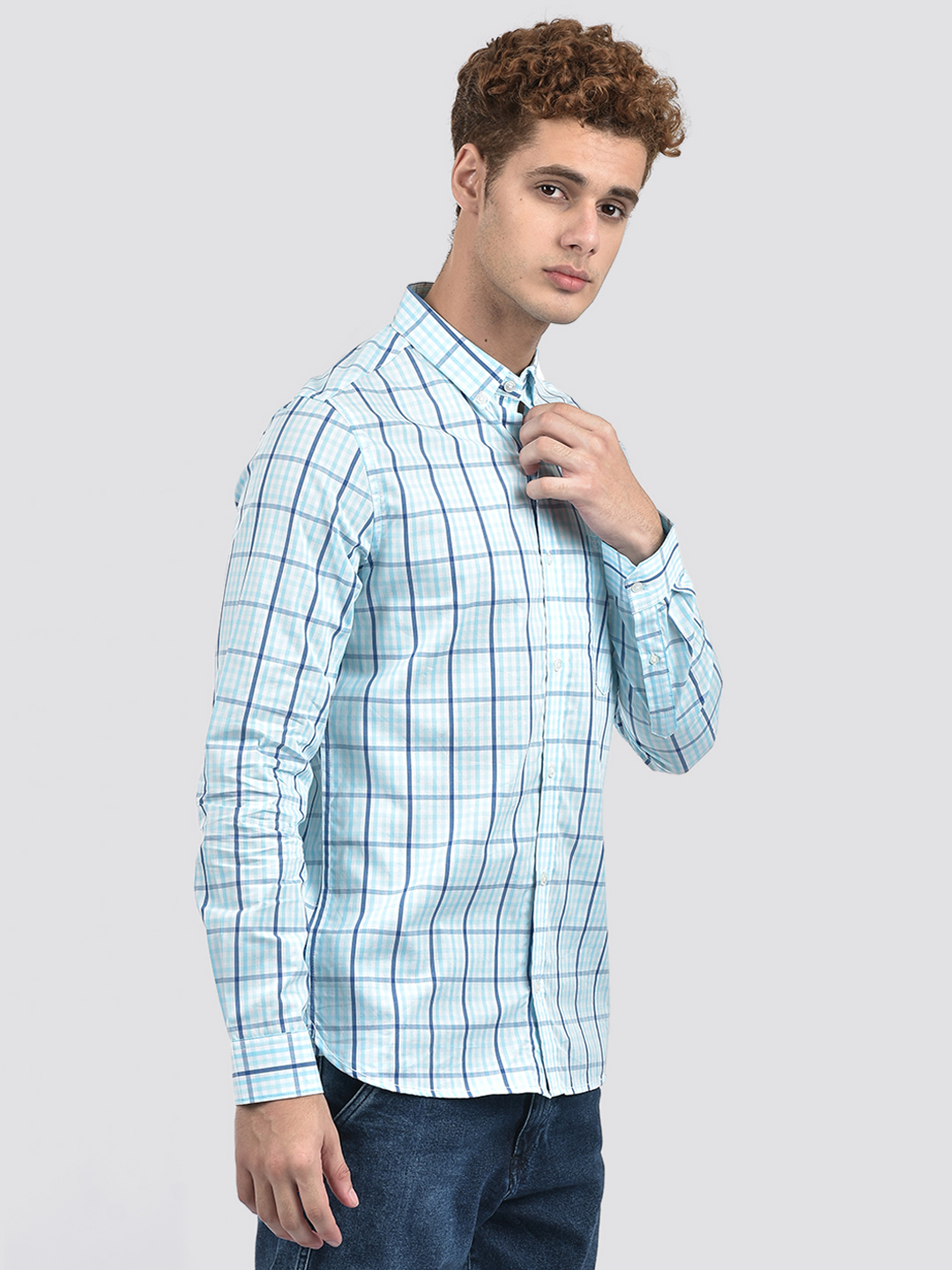 Izod Men's Full Sleeve Checkered Blue Shirt