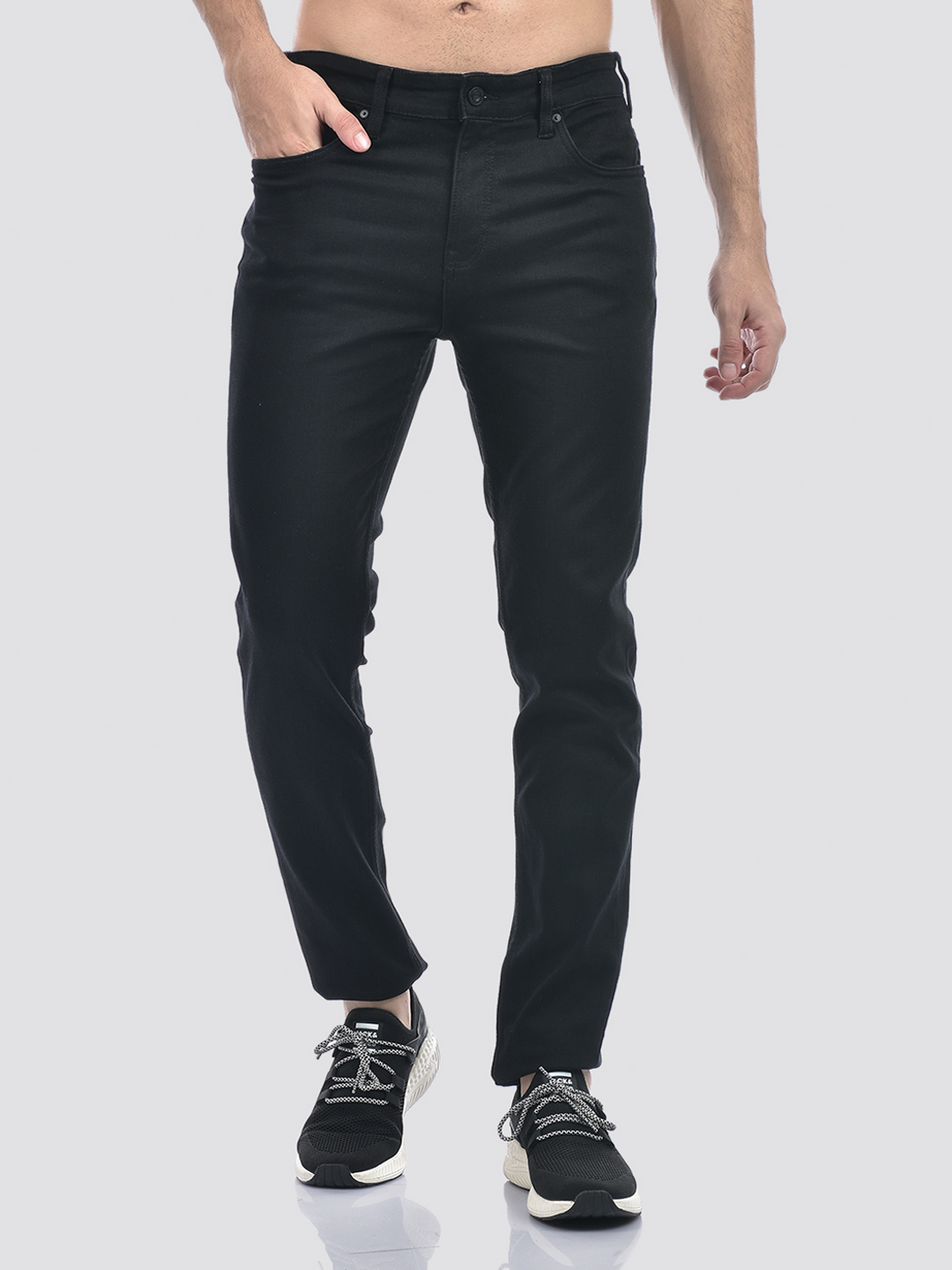 Izod Men's Solid Black Jeans