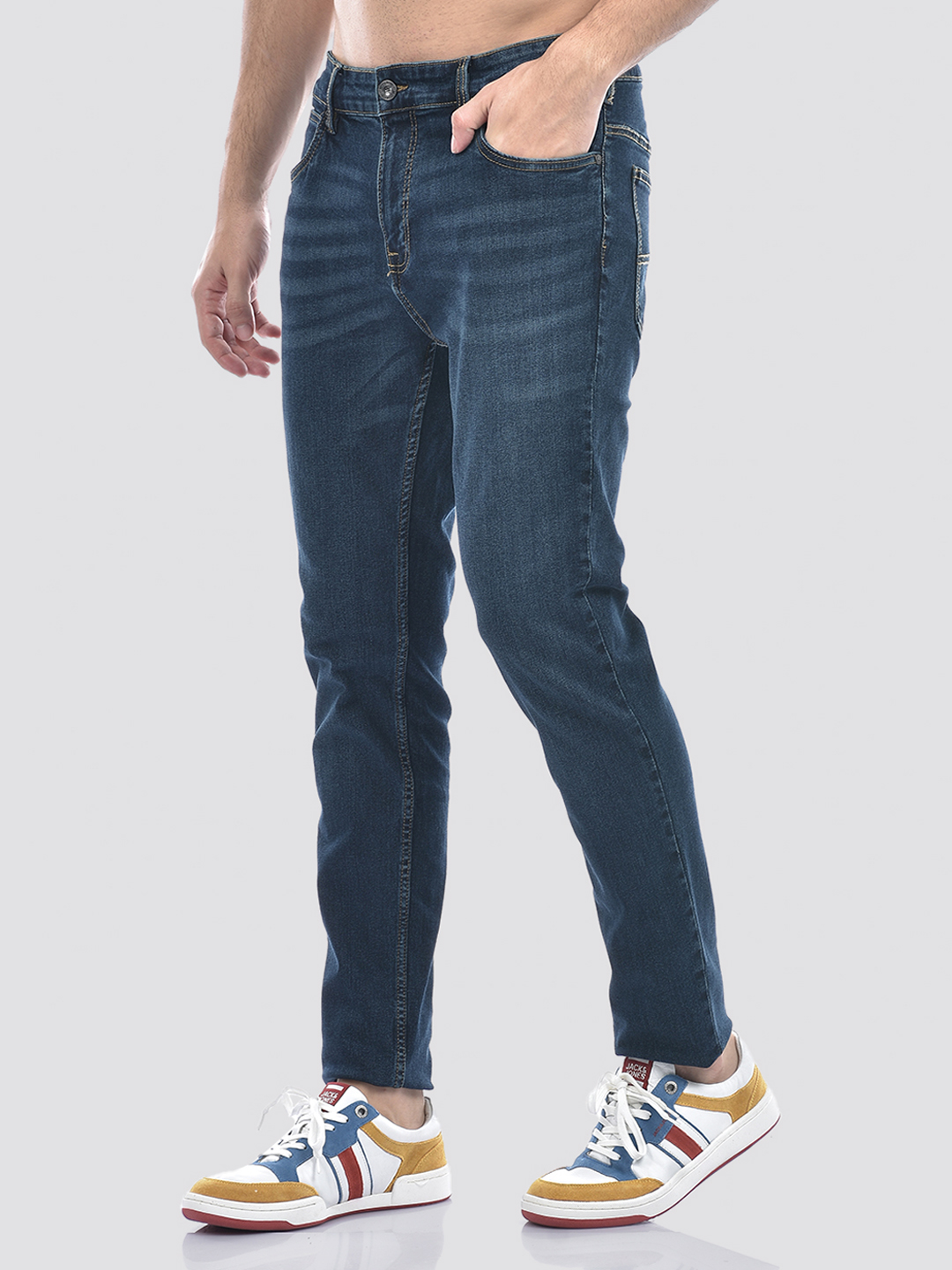 Izod Men's Faded Dark Blue Jeans