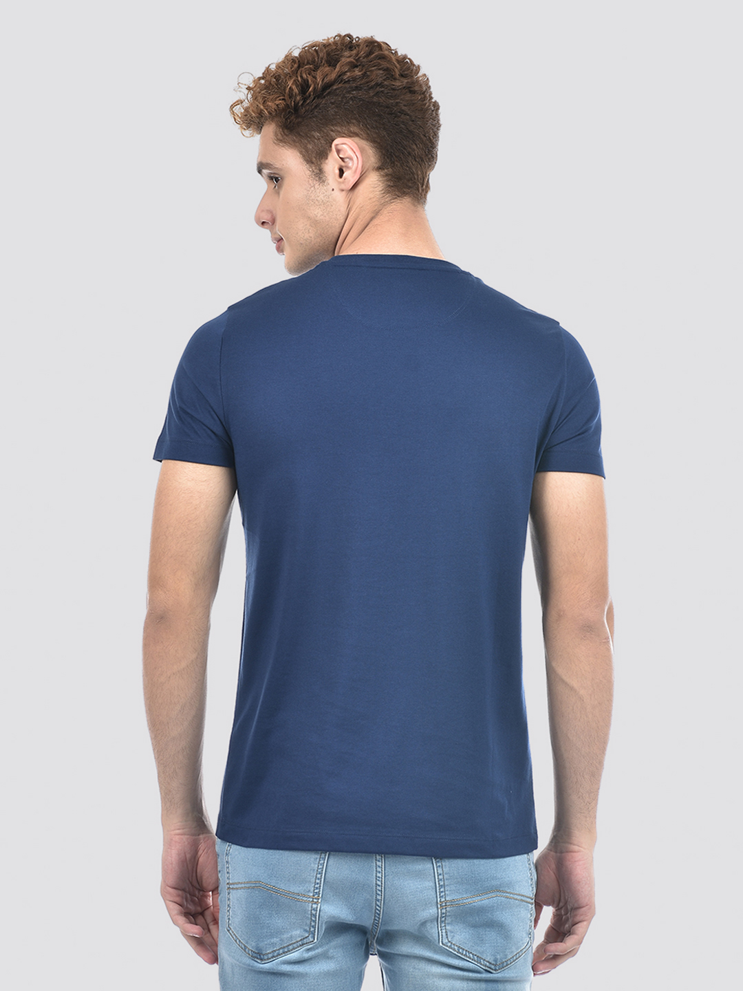 Izod Men's Textured Blue Round Neck T-Shirt