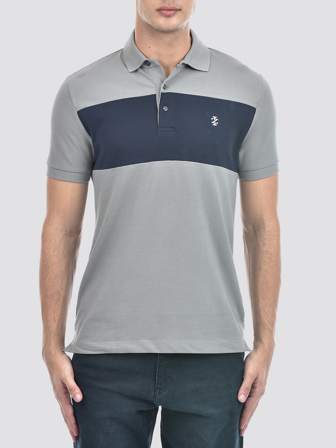 Izod Men's Color Block Grey Round Neck T-Shirt