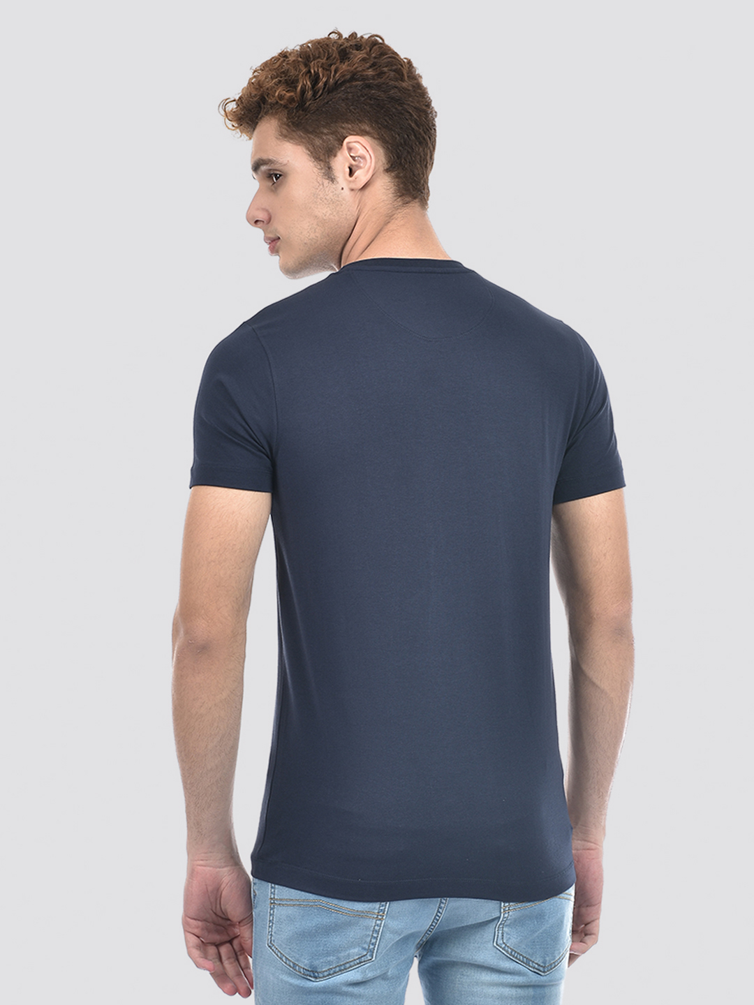 Izod Men's Applique Navy Round Neck T-Shirt