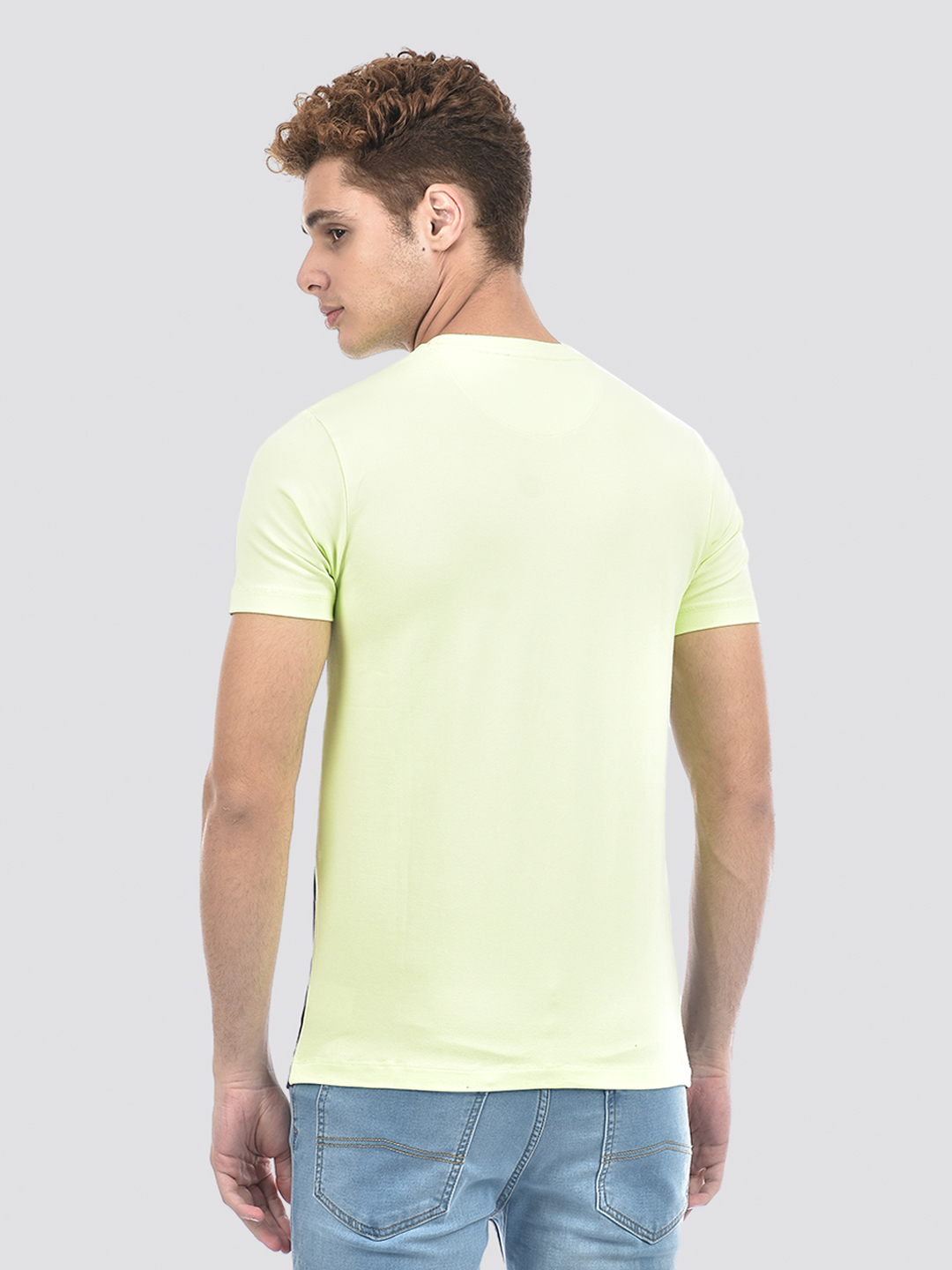 Izod Men's Color Block Green Round Neck T-Shirt