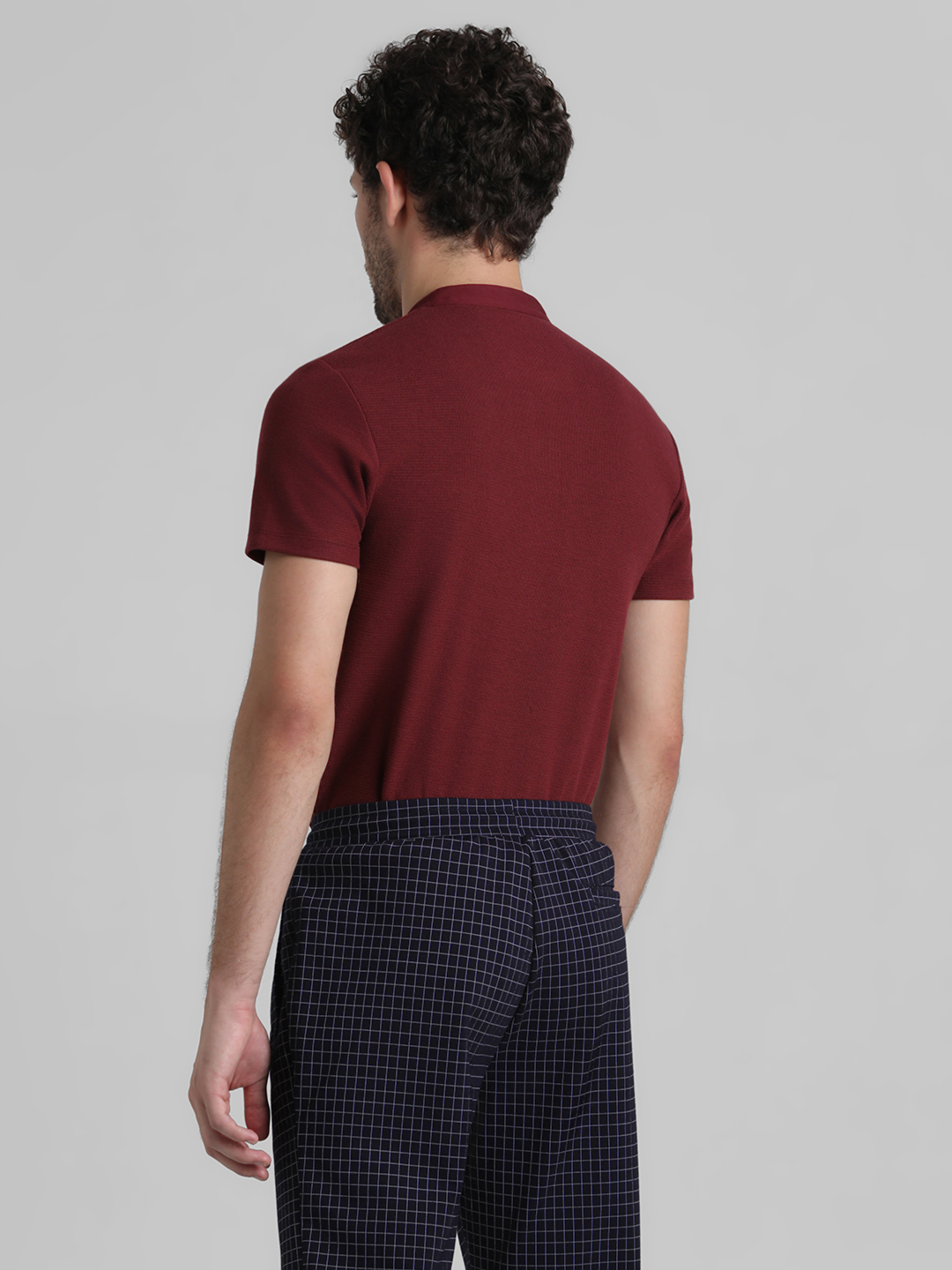 Jack & Jones Men Solid Maroon T-Shirt