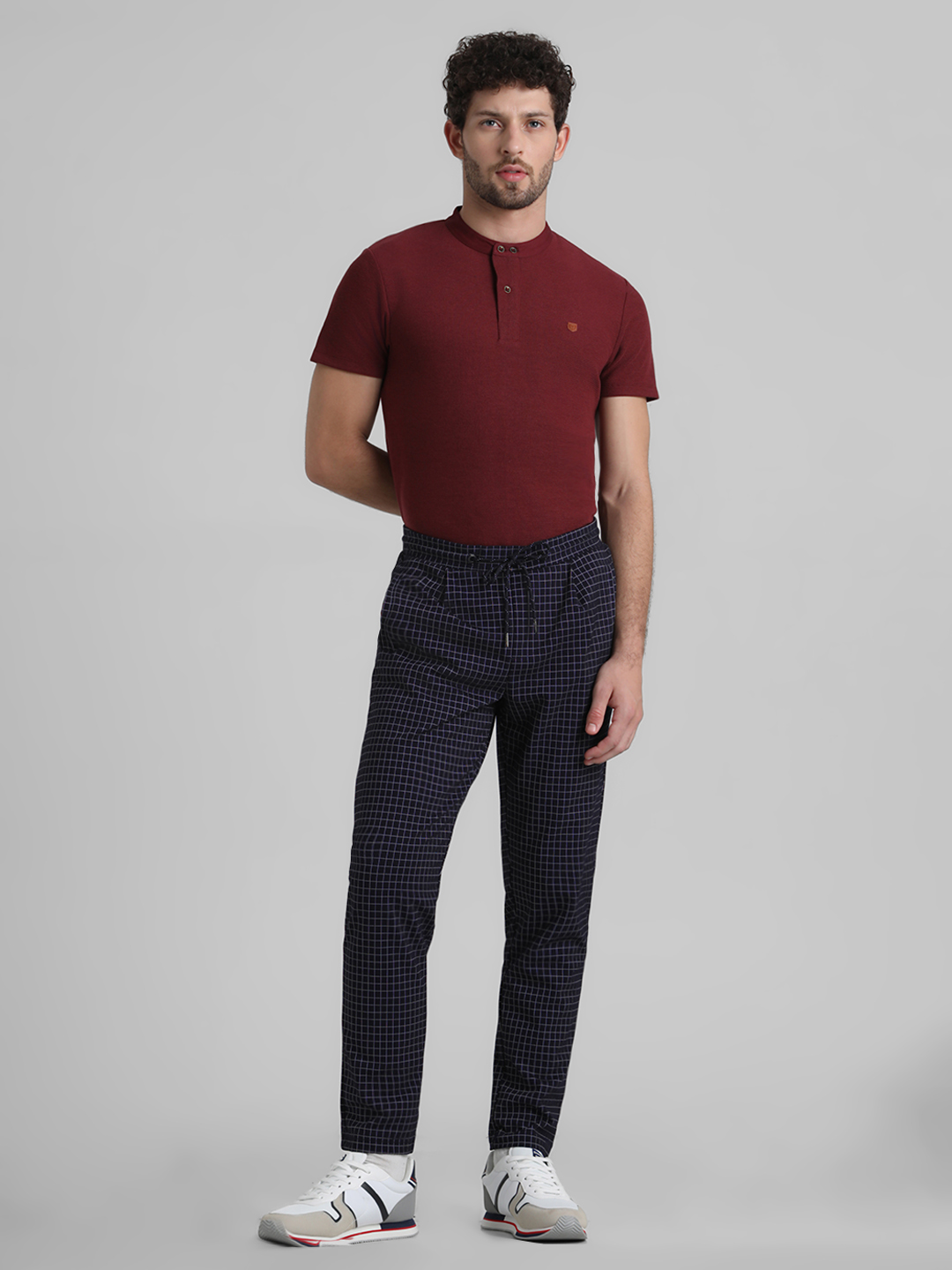 Jack & Jones Men Solid Maroon T-Shirt