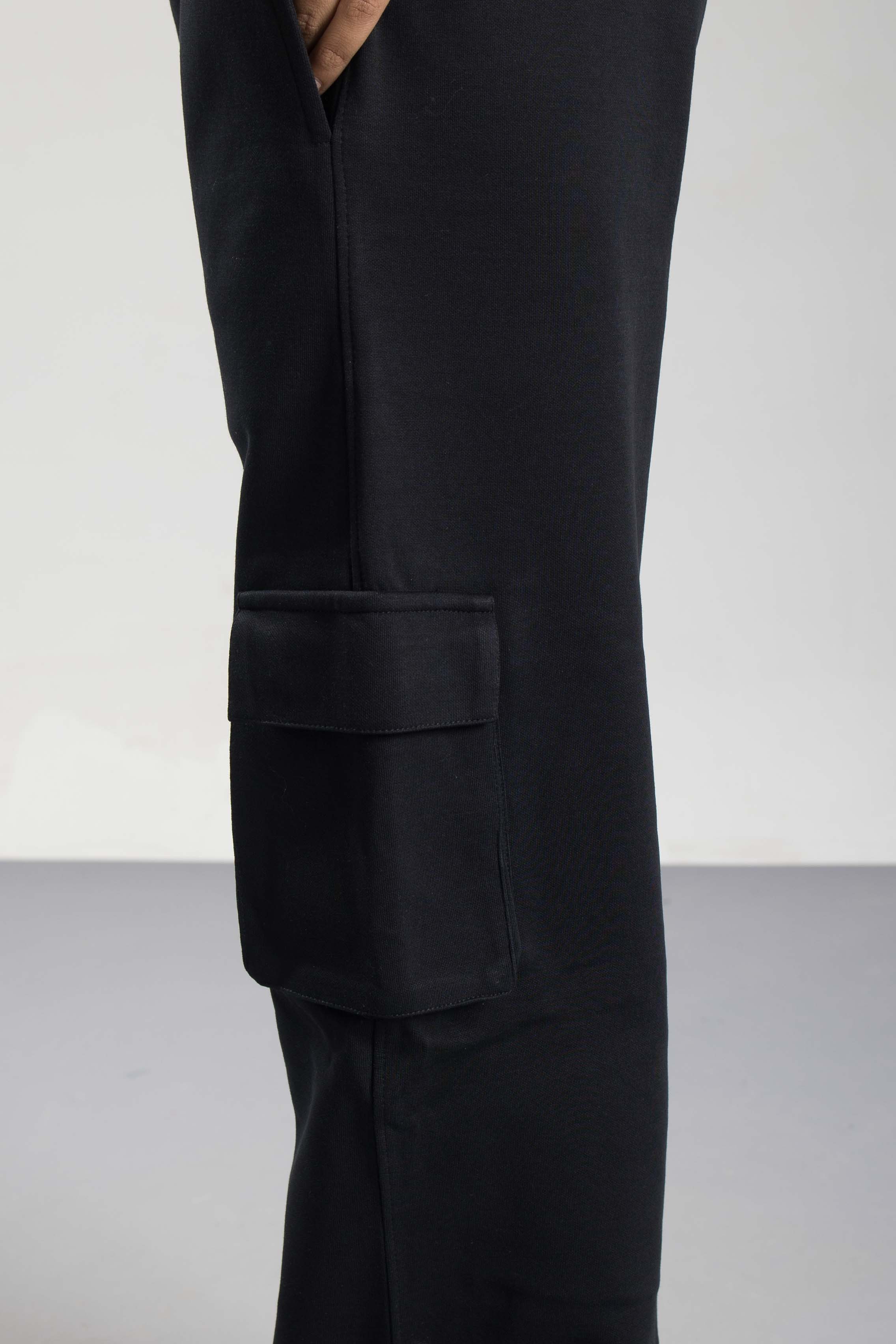Oneway Women Solid Black Cargo Pants