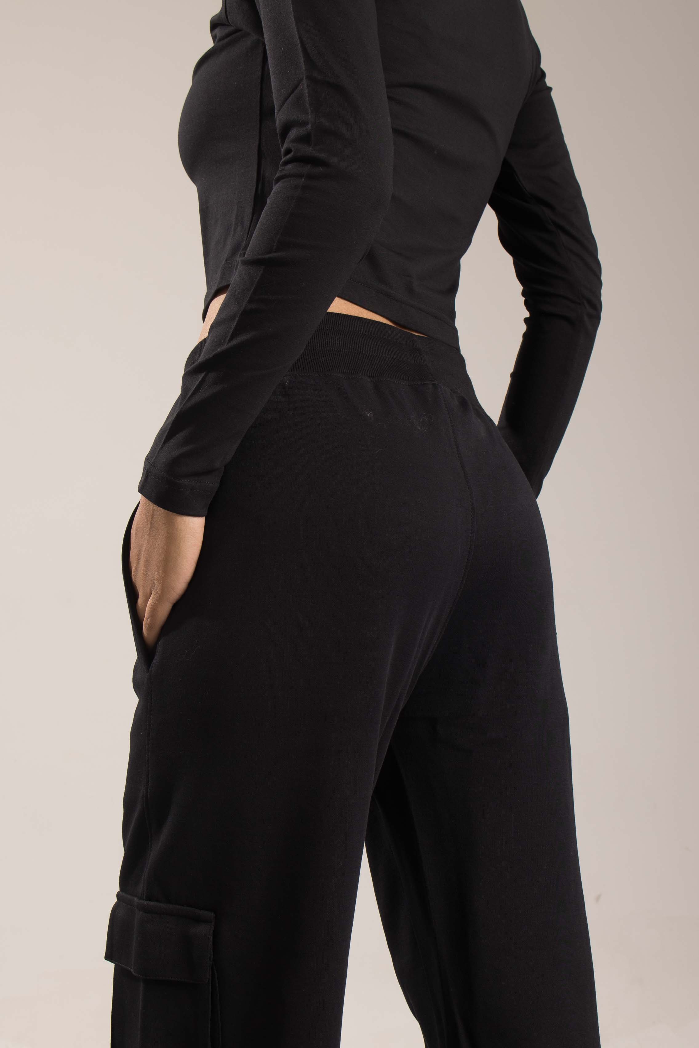 Oneway Women Solid Black Cargo Pants