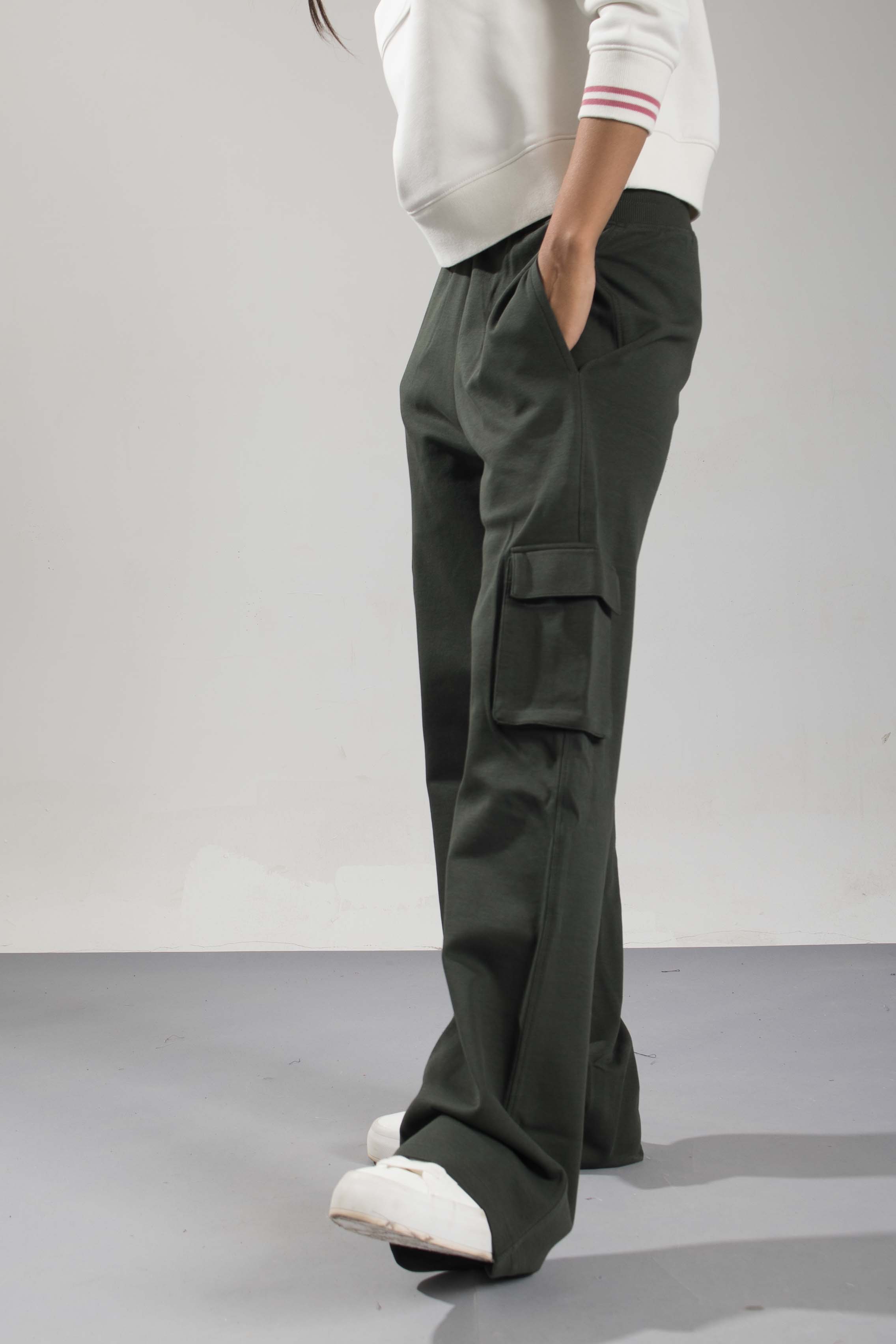 Oneway Women Solid Olive Cargo Pants
