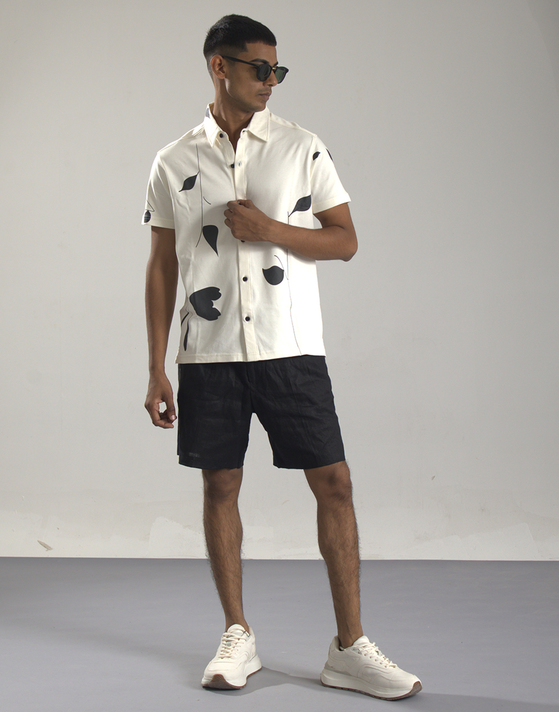 Oneway Men Printed Off White Shirt