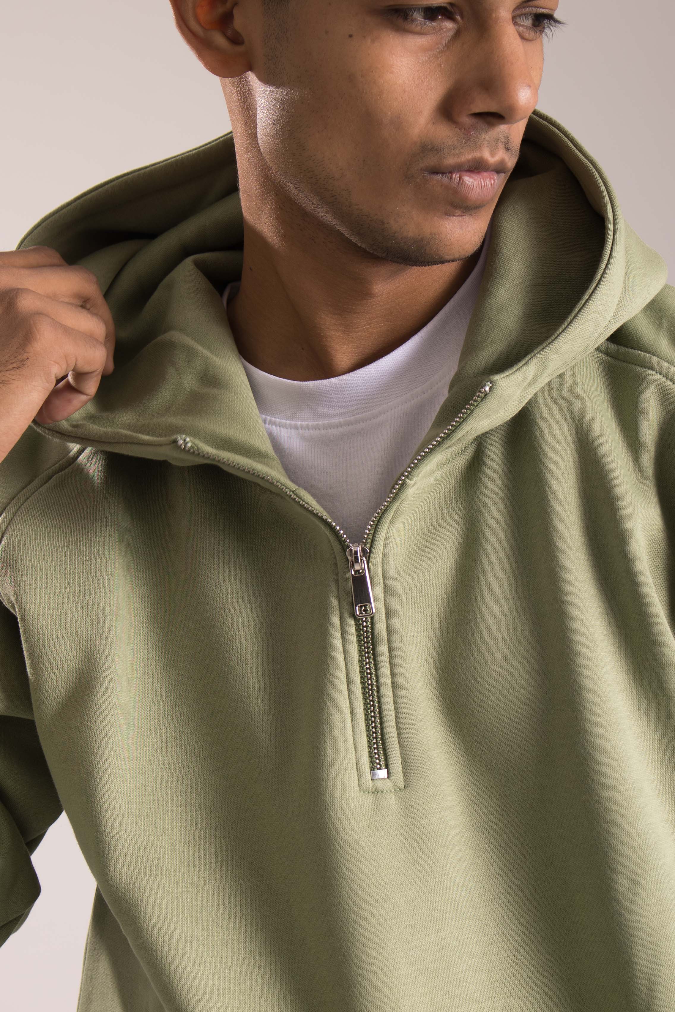 Oneway Men Solid Green Sweat Shirt