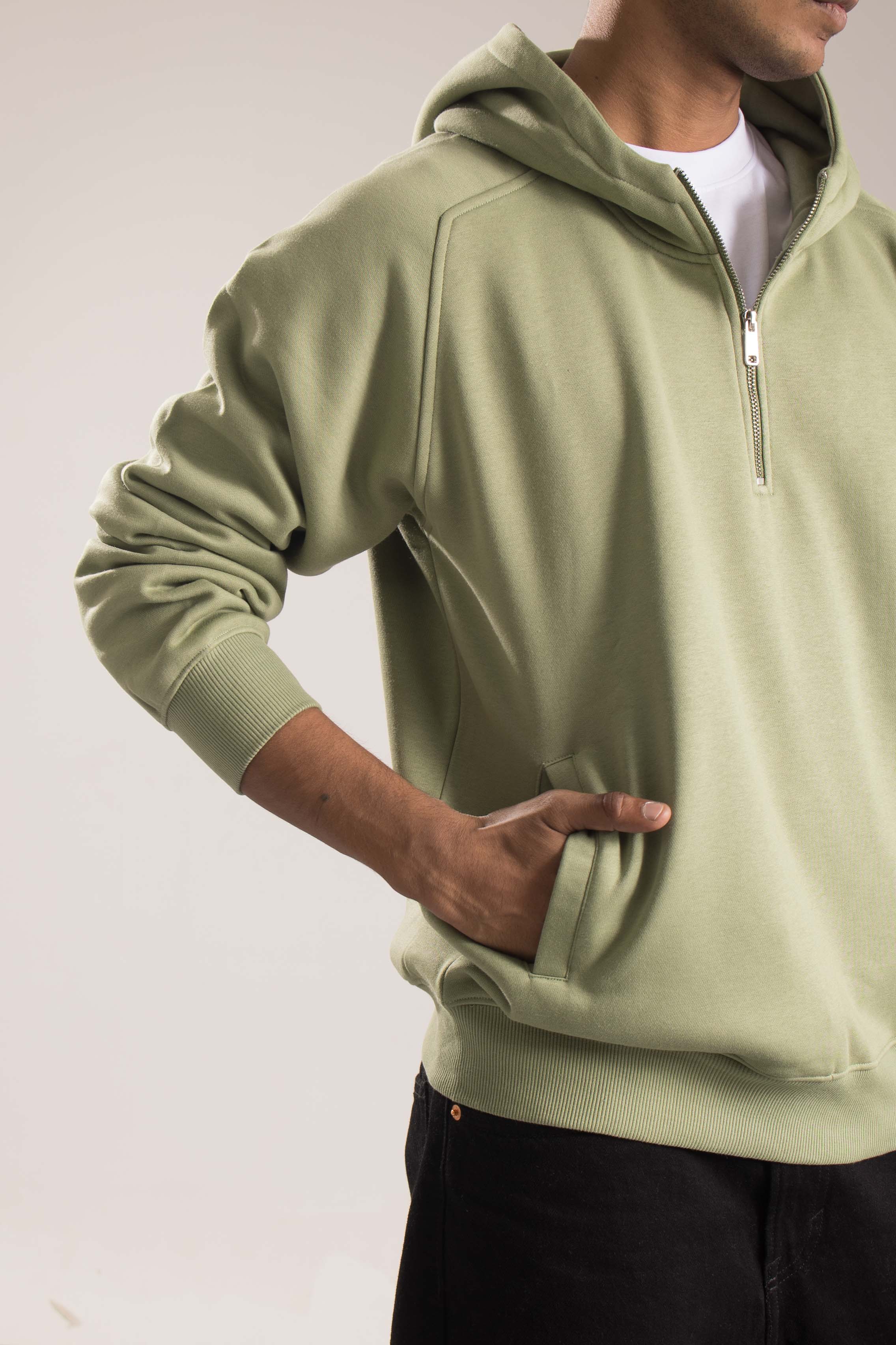Oneway Men Solid Green Sweat Shirt