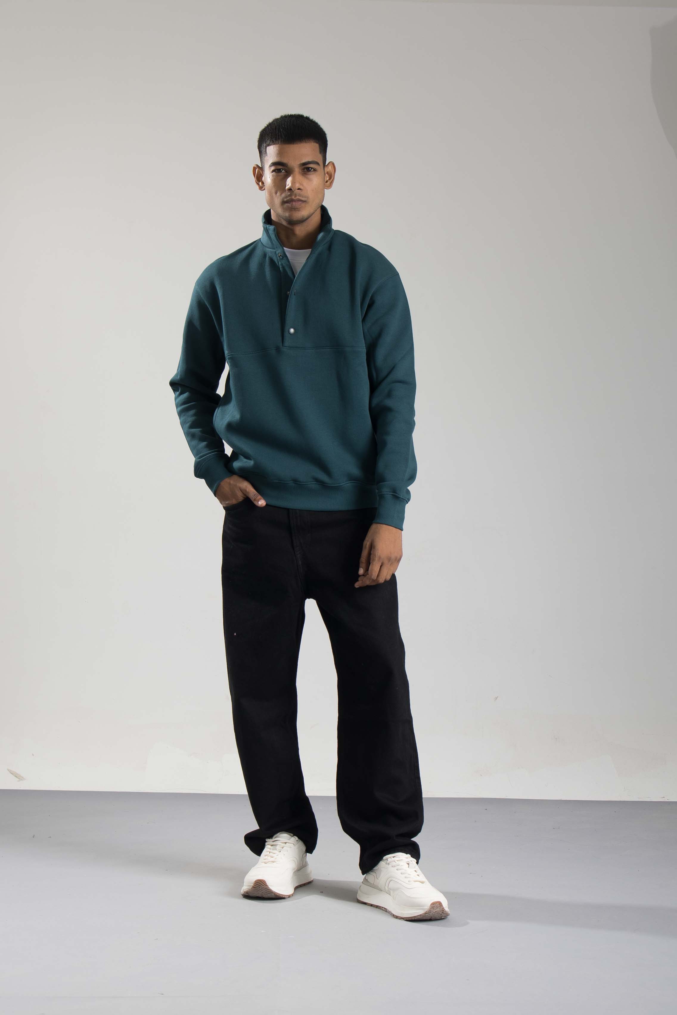 Oneway Men Solid Dark Green Sweat Shirt