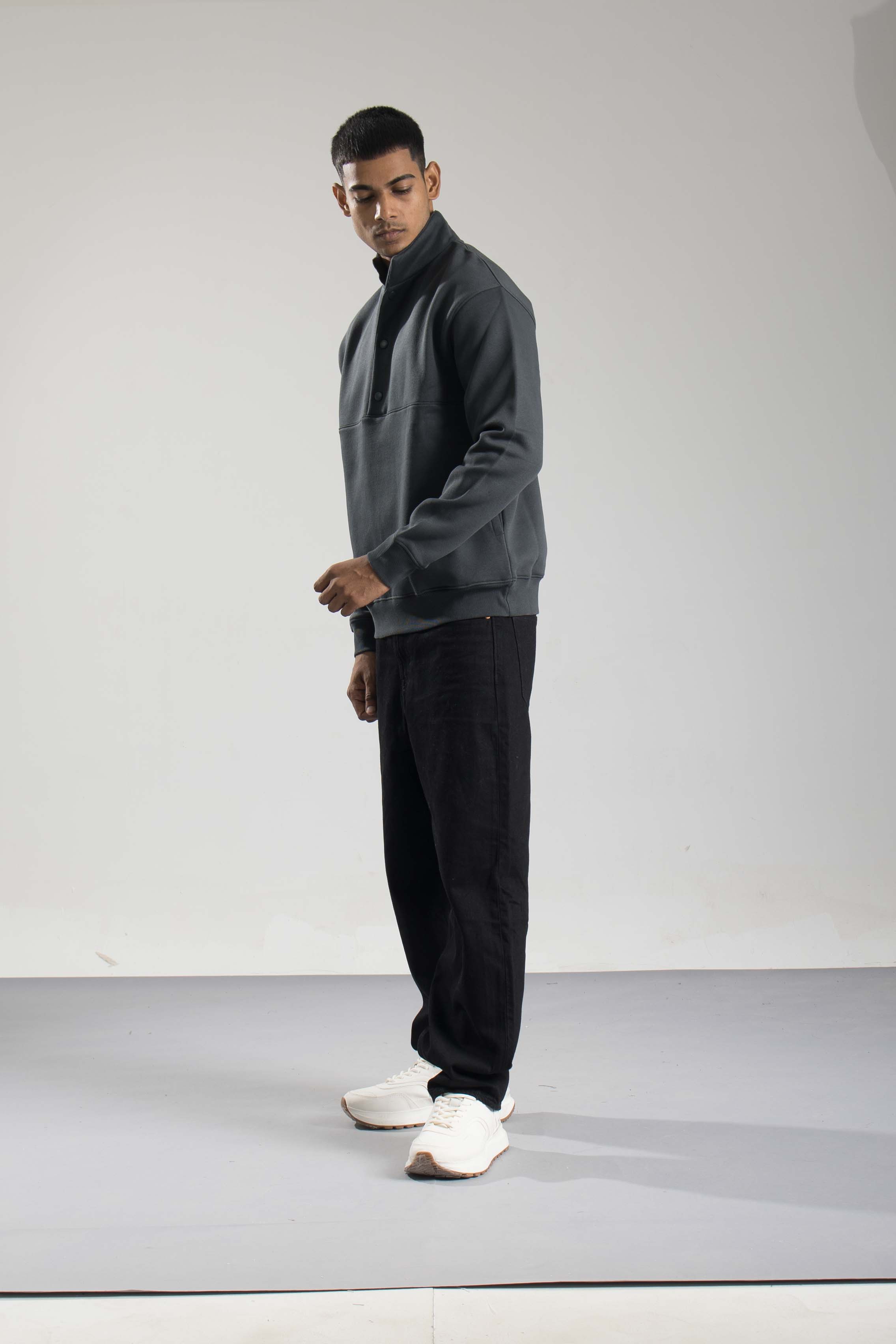 Oneway Men Solid Dark Grey Sweat Shirt