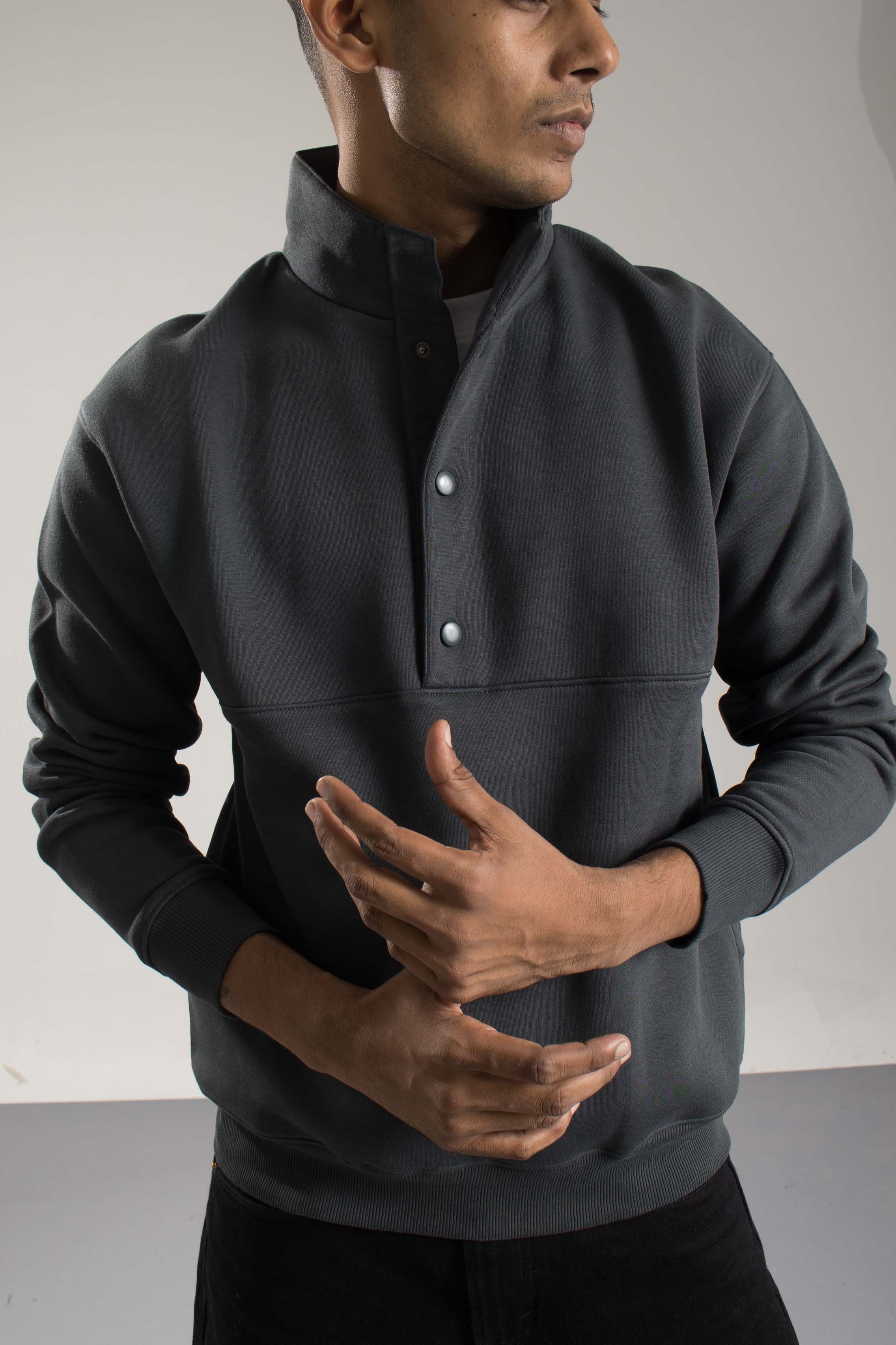 Oneway Men Solid Dark Grey Sweat Shirt