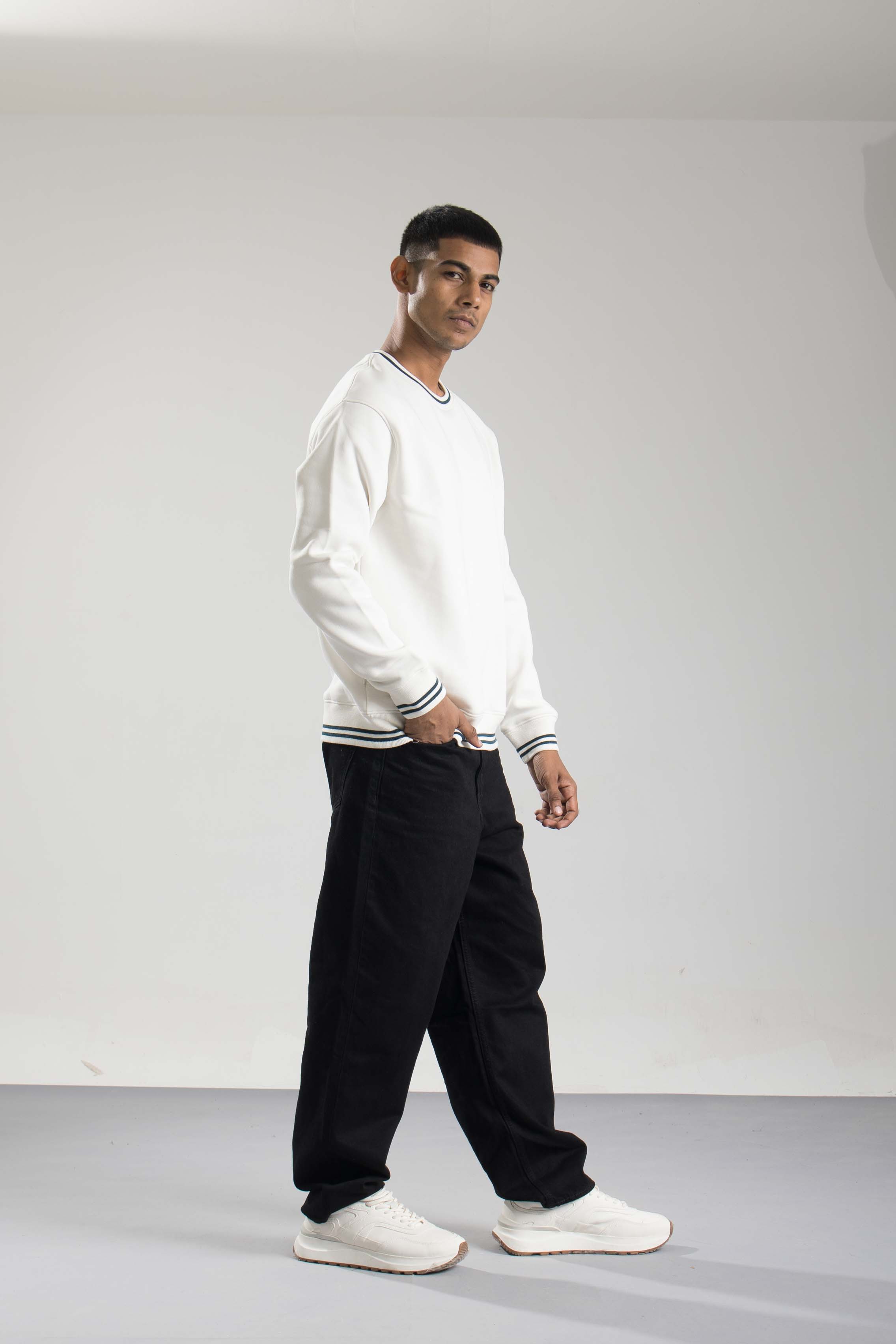 Oneway Men Solid Off White Sweat Shirt