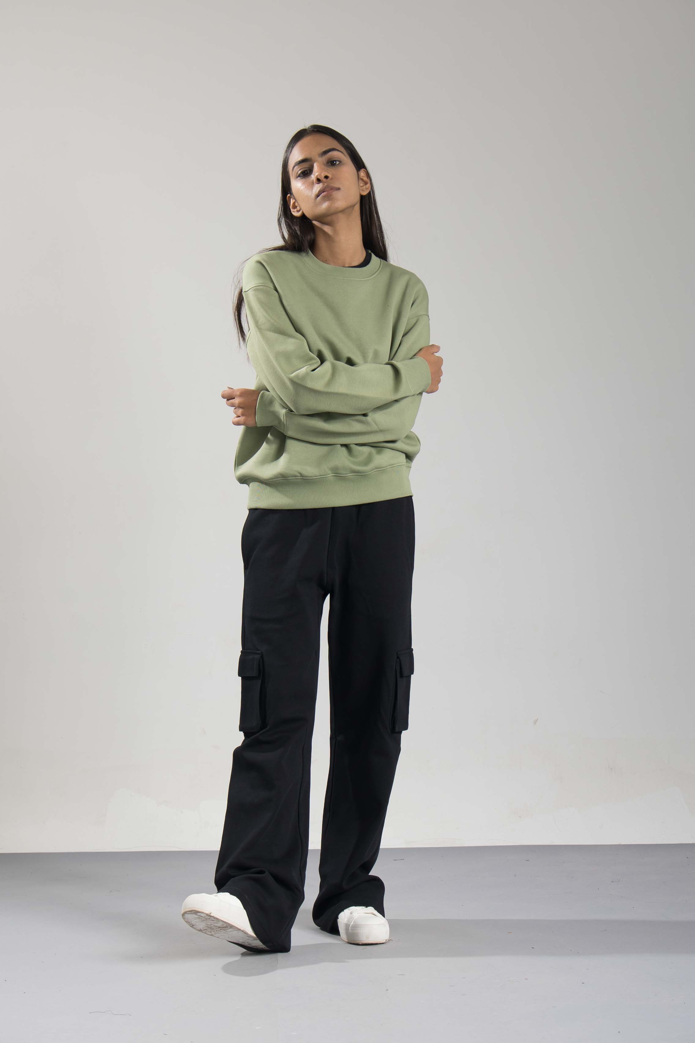 Oneway Women Solid Green Sweat Shirt