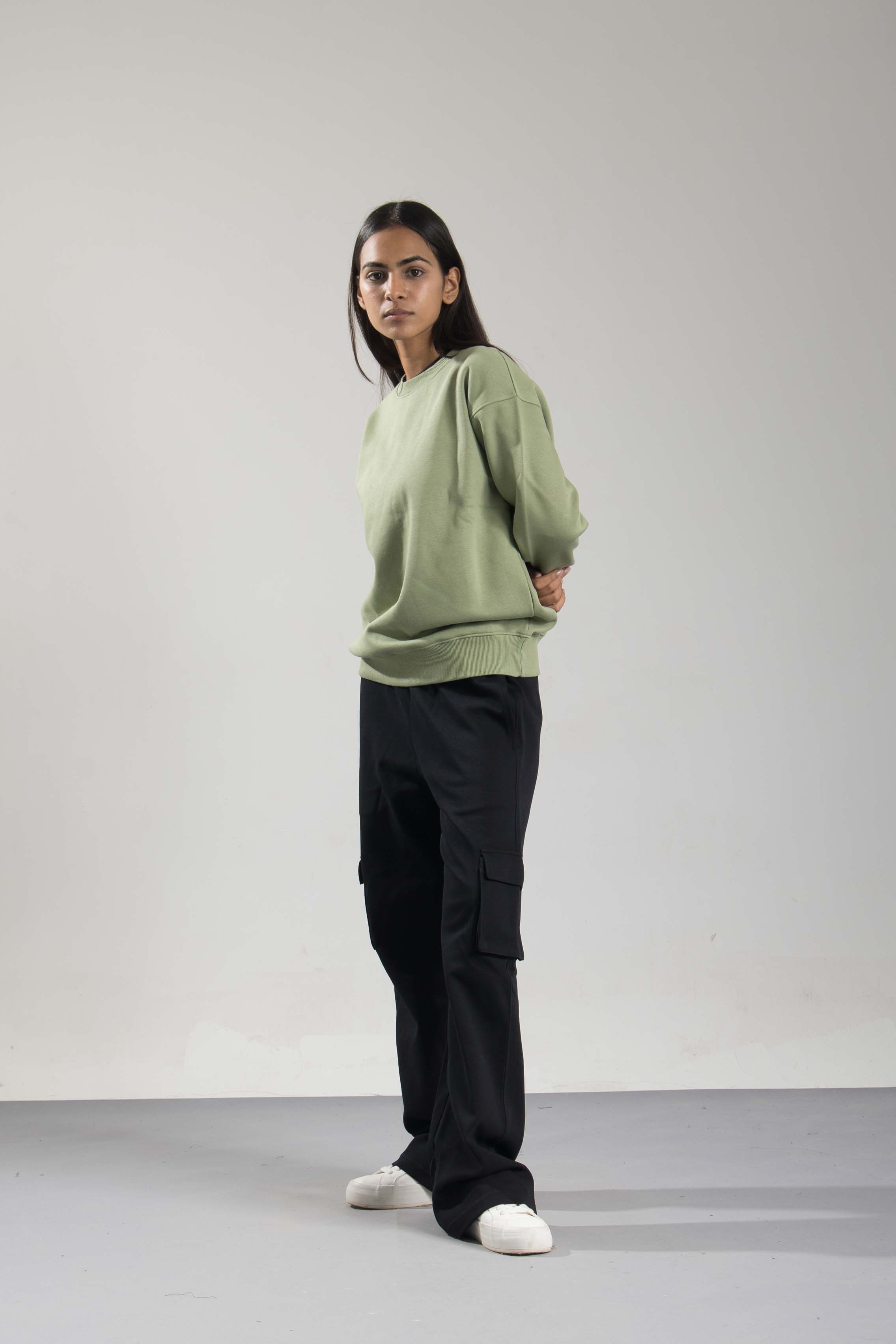 Oneway Women Solid Green Sweat Shirt