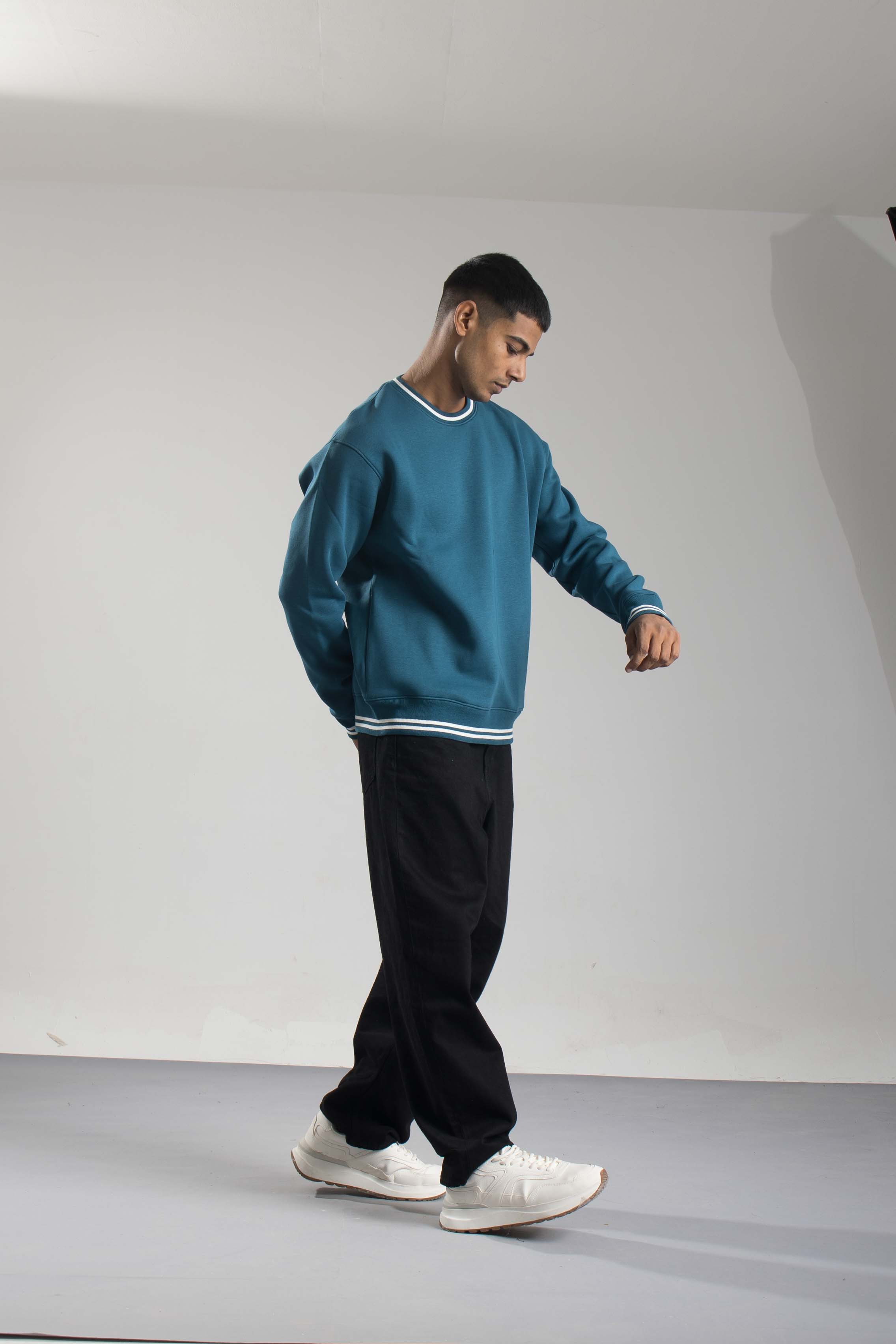 Oneway Men Striped Loose Fit Sweatshirt