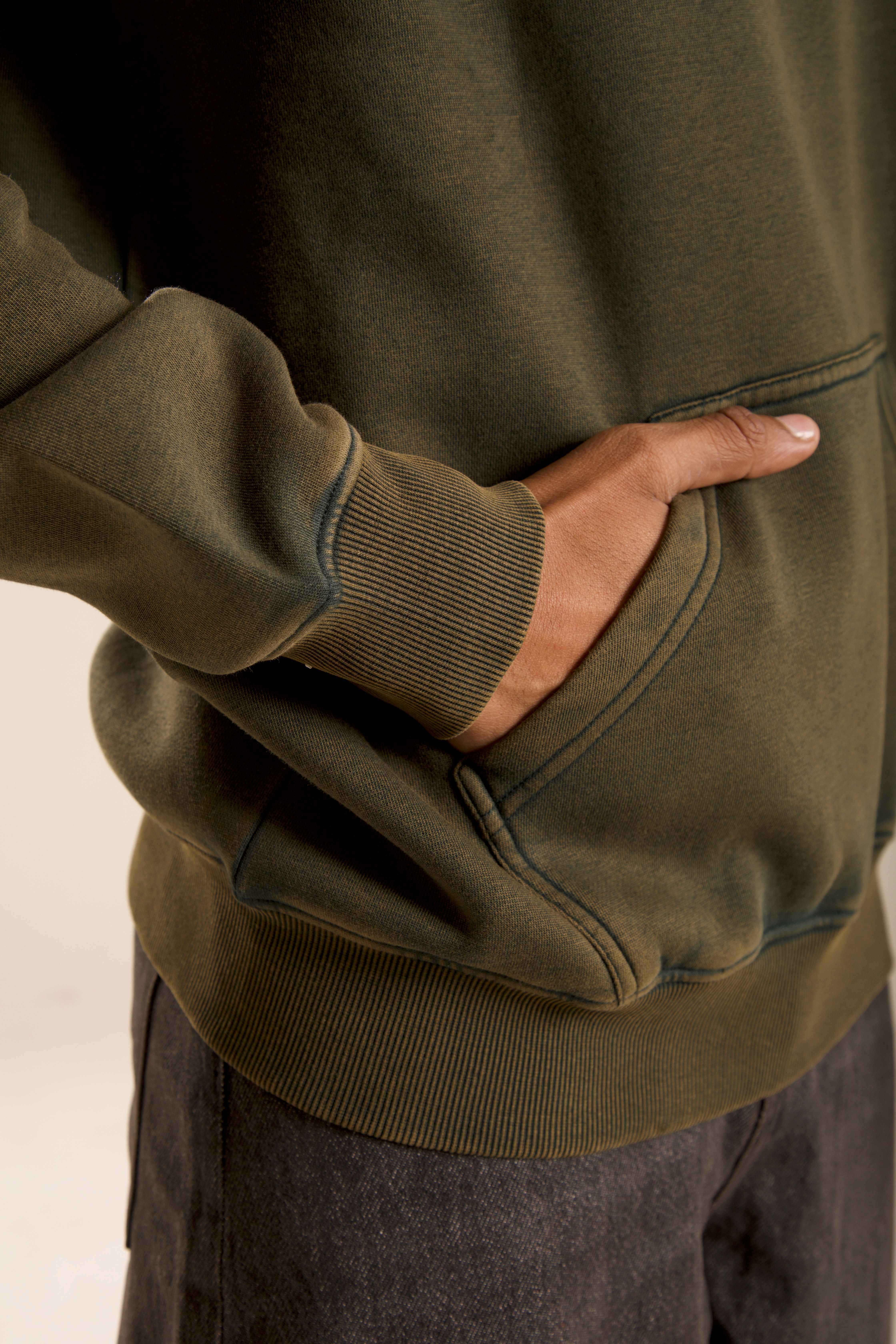 Oneway Men Solid Green Sweat Shirt