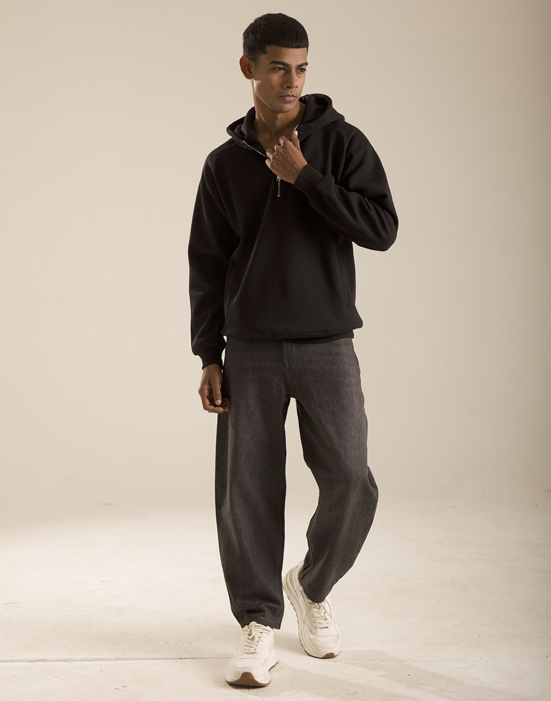 Oneway Men Solid Black Sweat Shirt