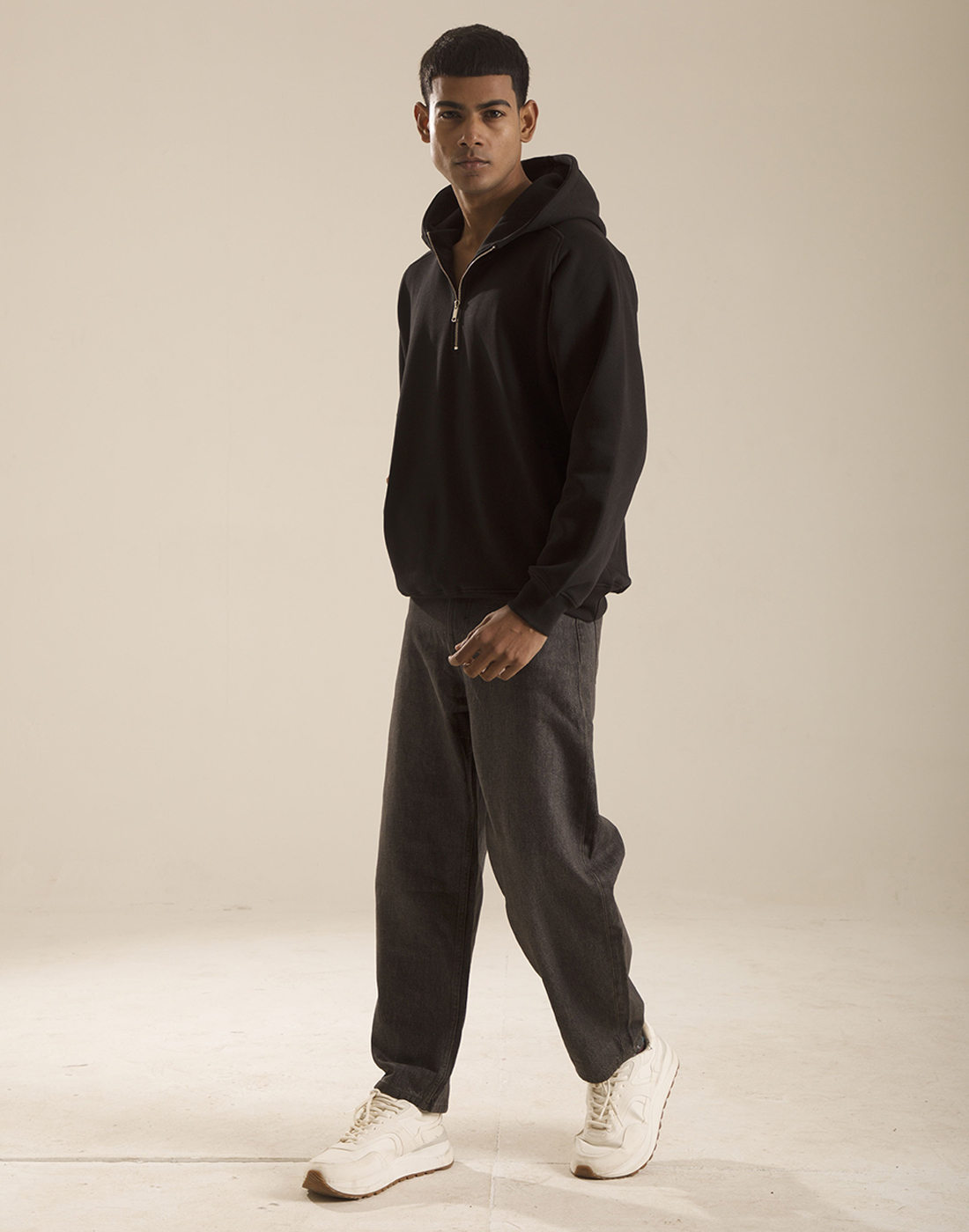 Oneway Men Solid Black Sweat Shirt