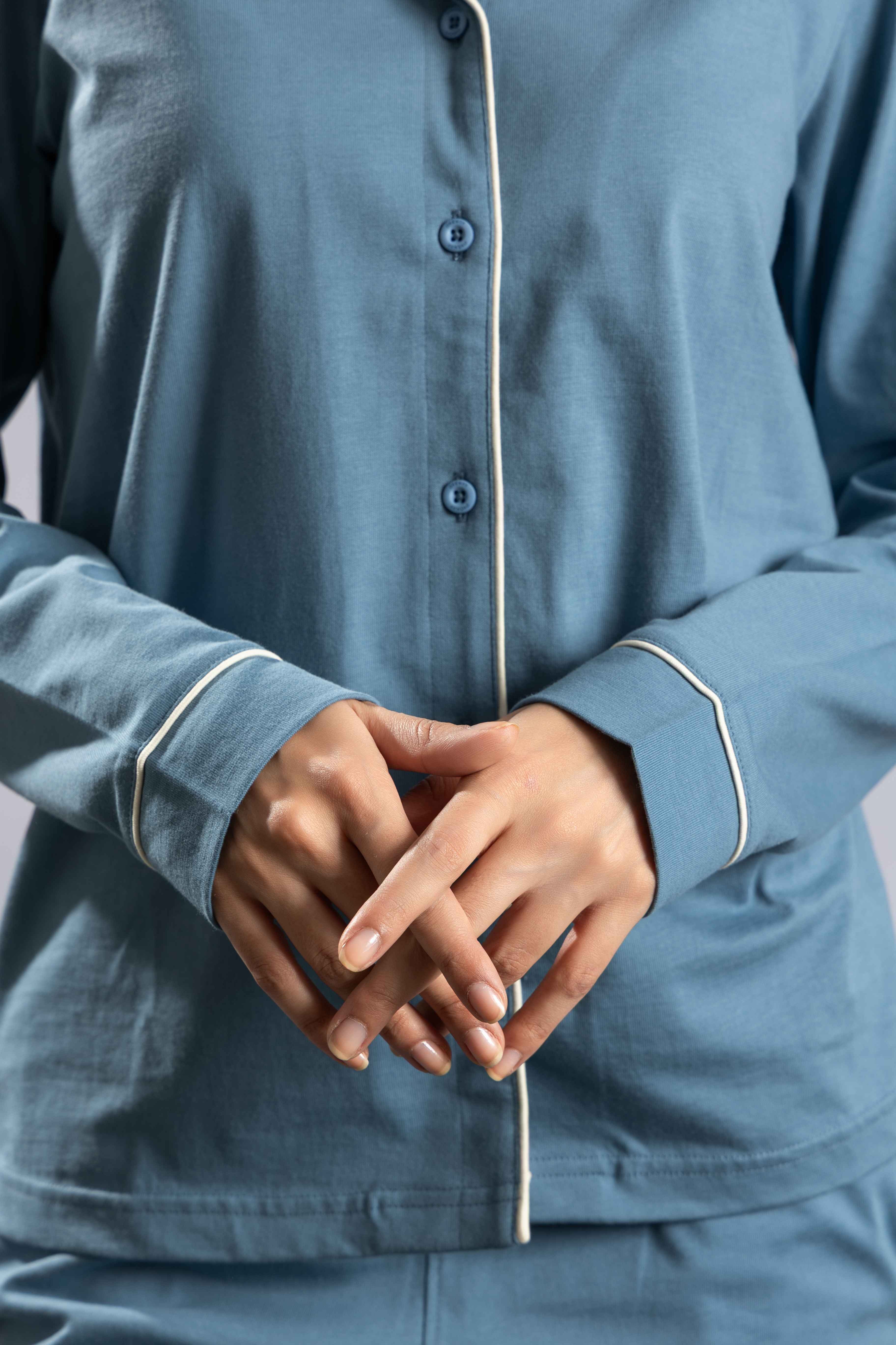 Oneway Women Solid Lapel Collar 1 Shirt, 1 Pyjama :: Night Suit Set