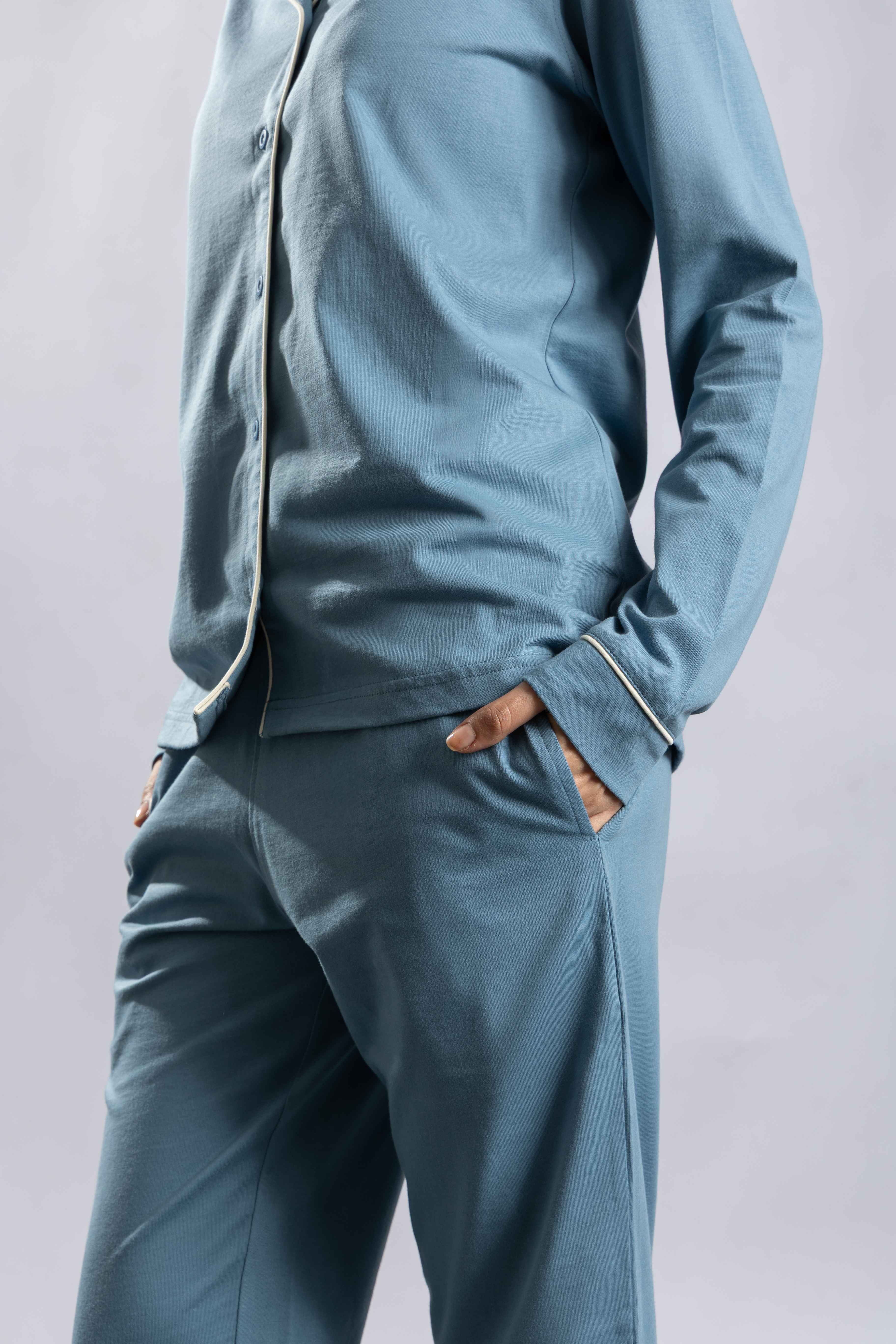 Oneway Women Solid Lapel Collar 1 Shirt, 1 Pyjama :: Night Suit Set