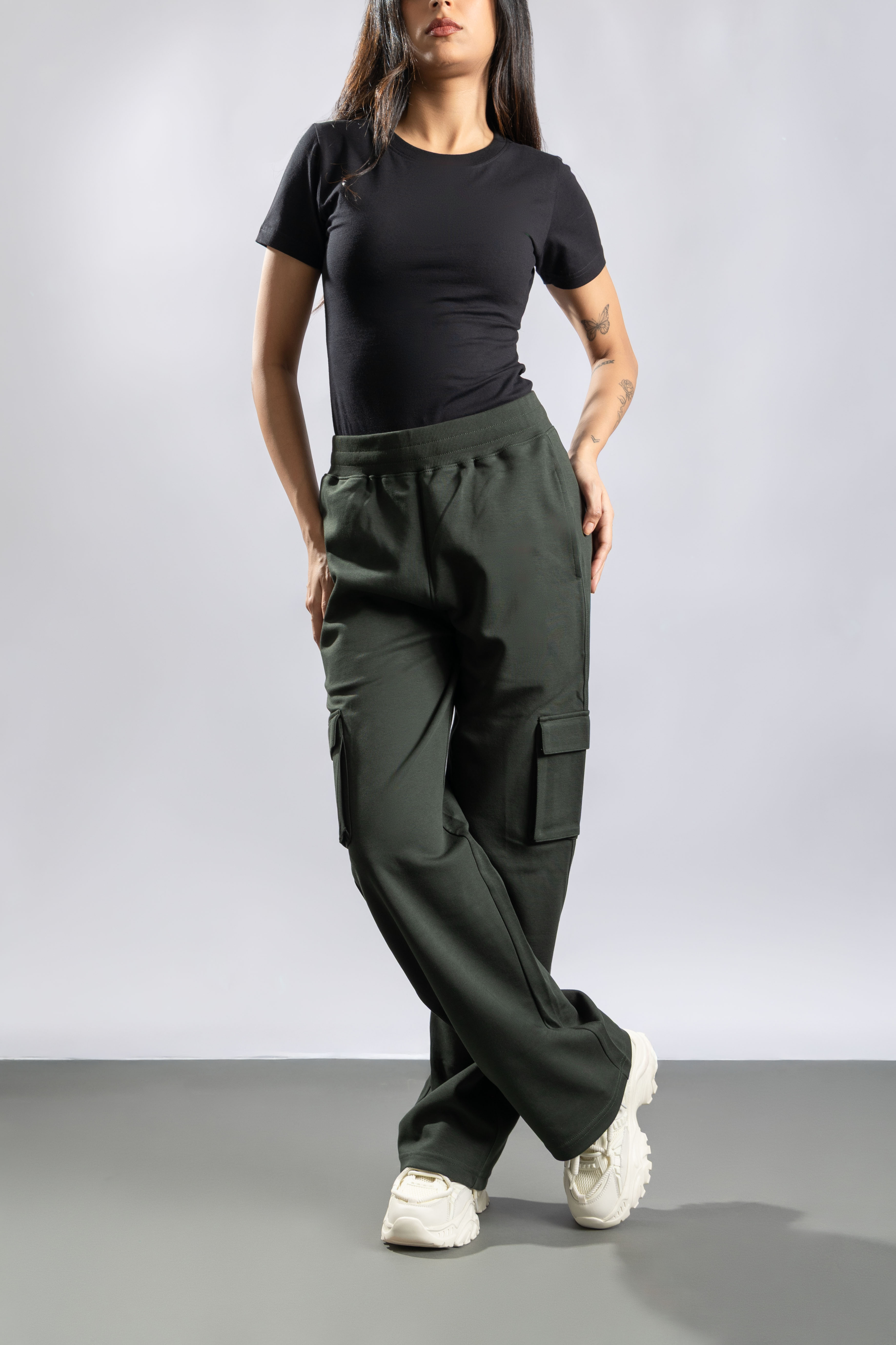 Oneway Women Solid Cargo Style Pants