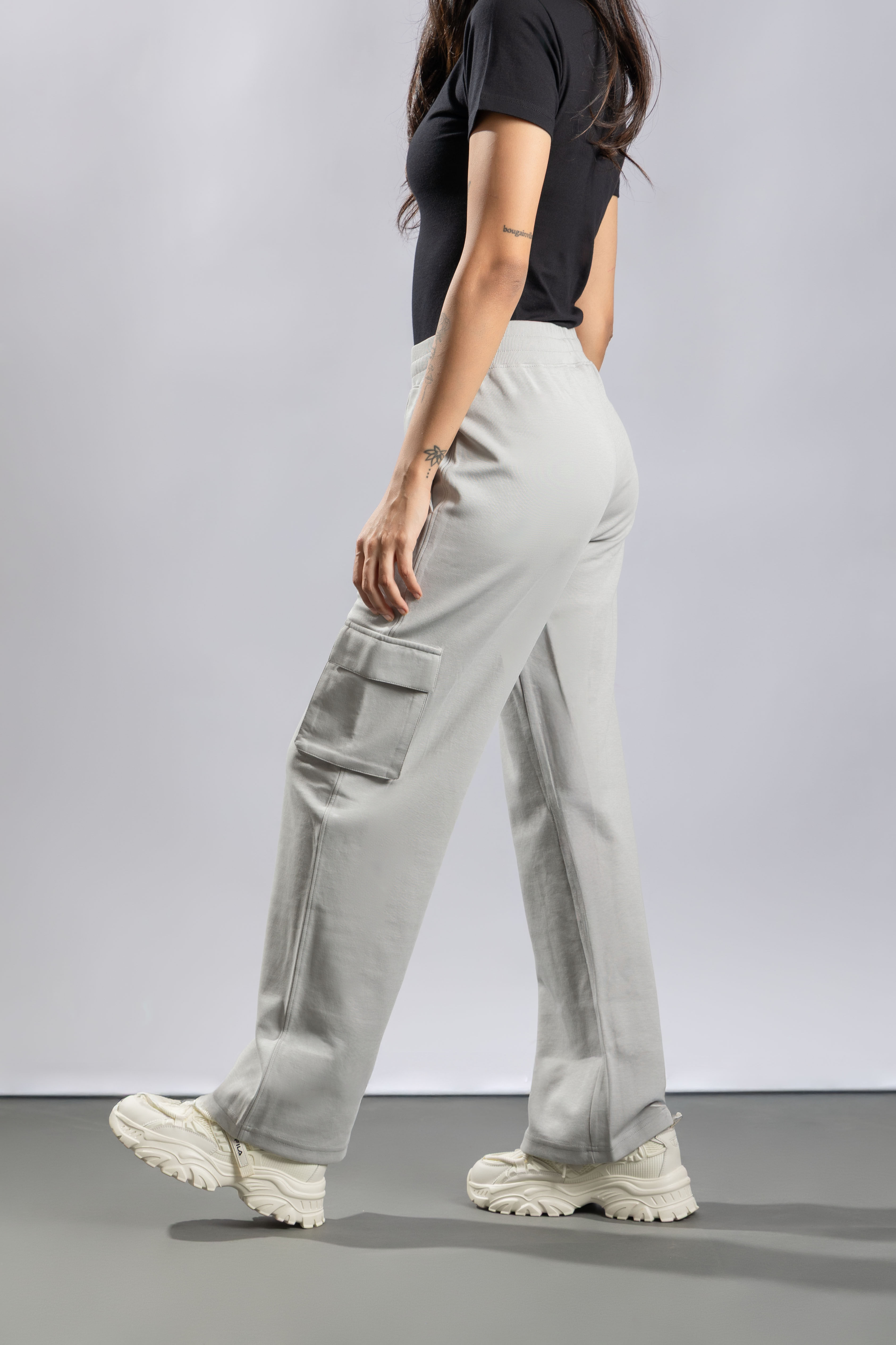 Oneway Women Solid Cargo Style Pants