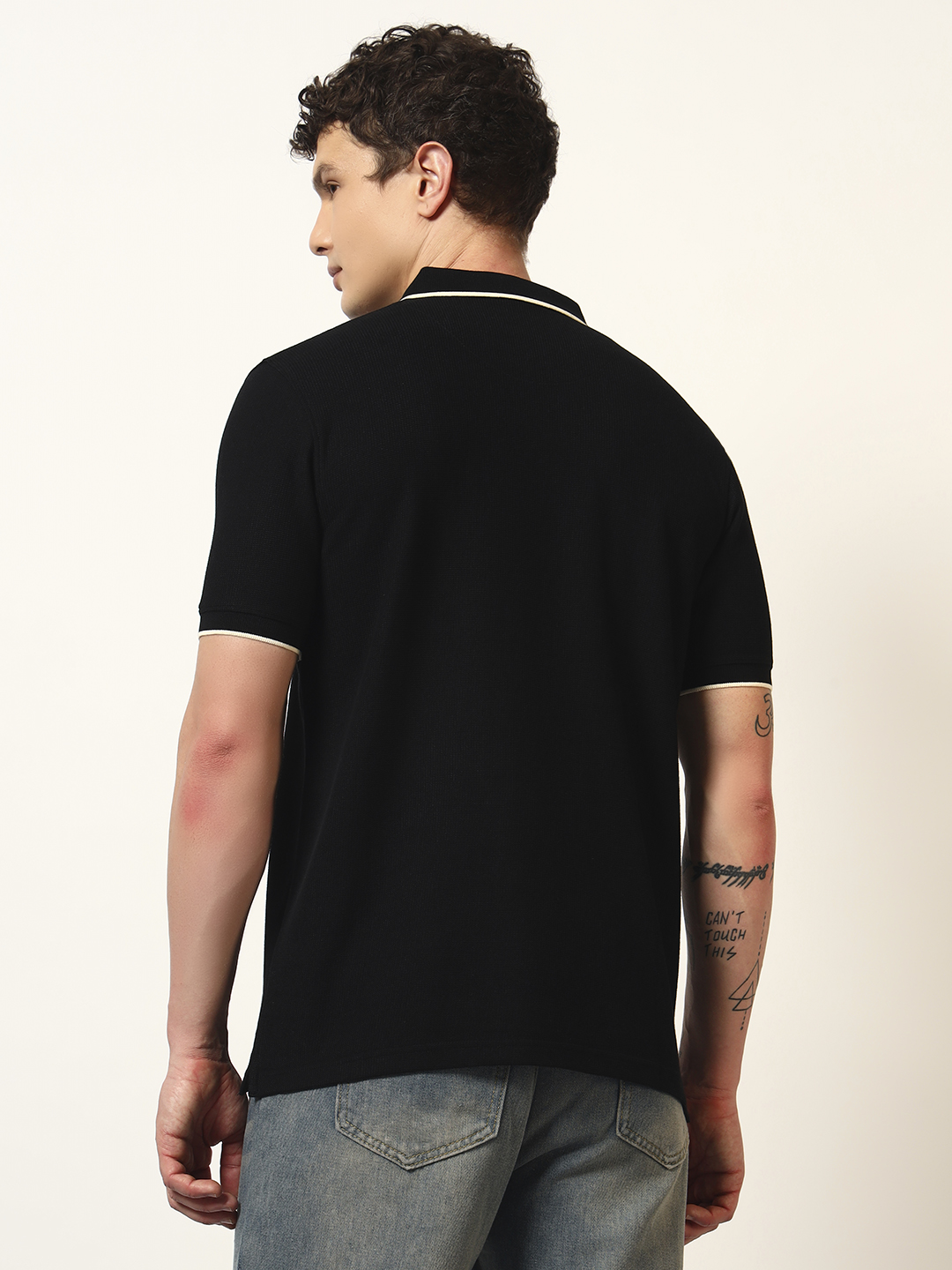 Oneway Men Solid Regular Fit Black Tshirt