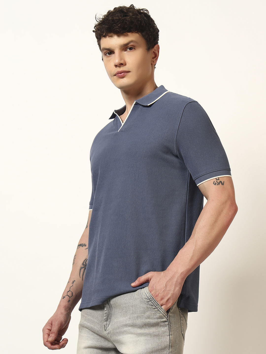 Oneway Men Solid Regular Fit Grey Tshirt