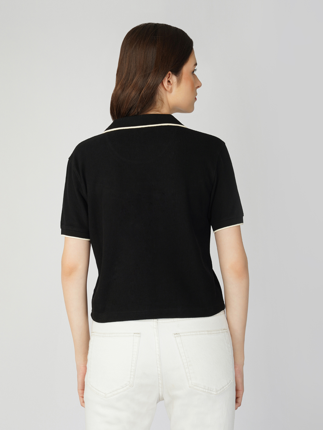 Oneway Women Solid Regular Fit Black Tshirt