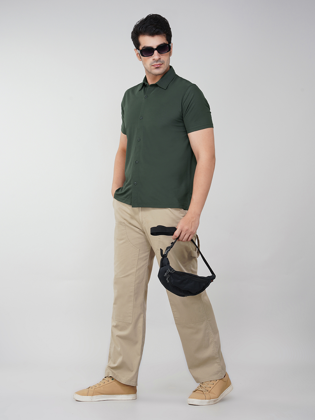 Oneway Men Solid Green Shirt