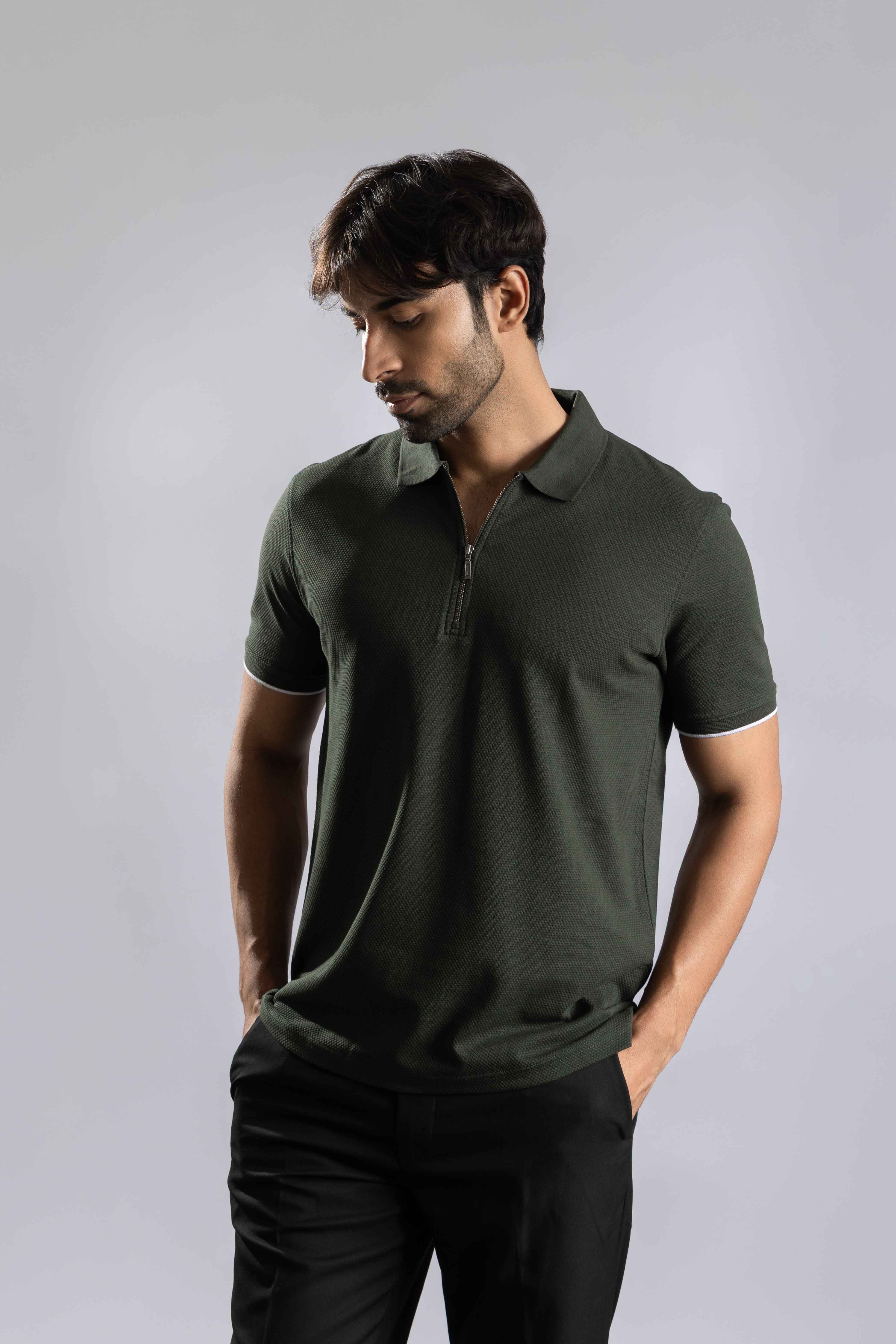 Oneway Men Solid Regular Fit Green Tshirt