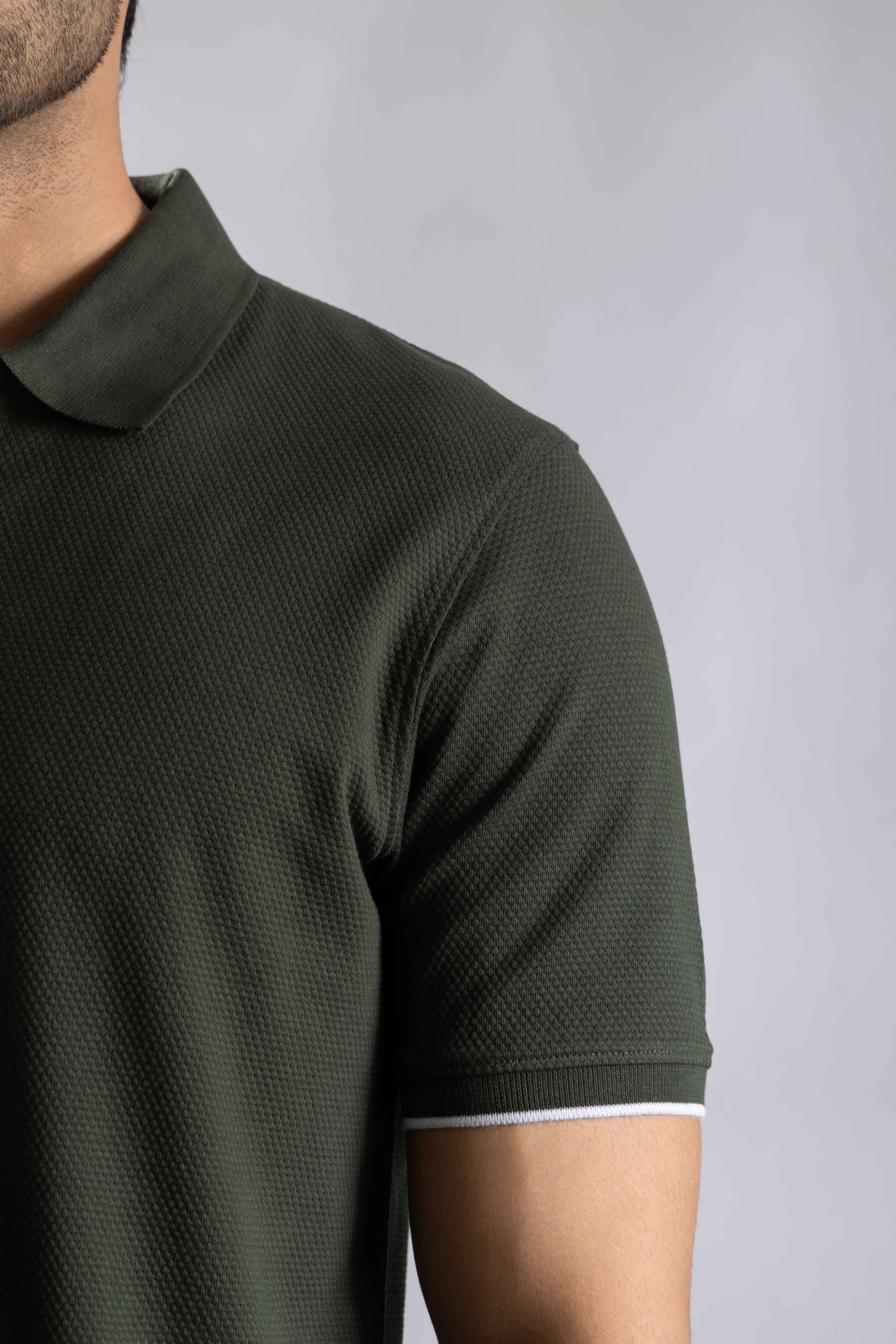 Oneway Men Solid Regular Fit Green Tshirt