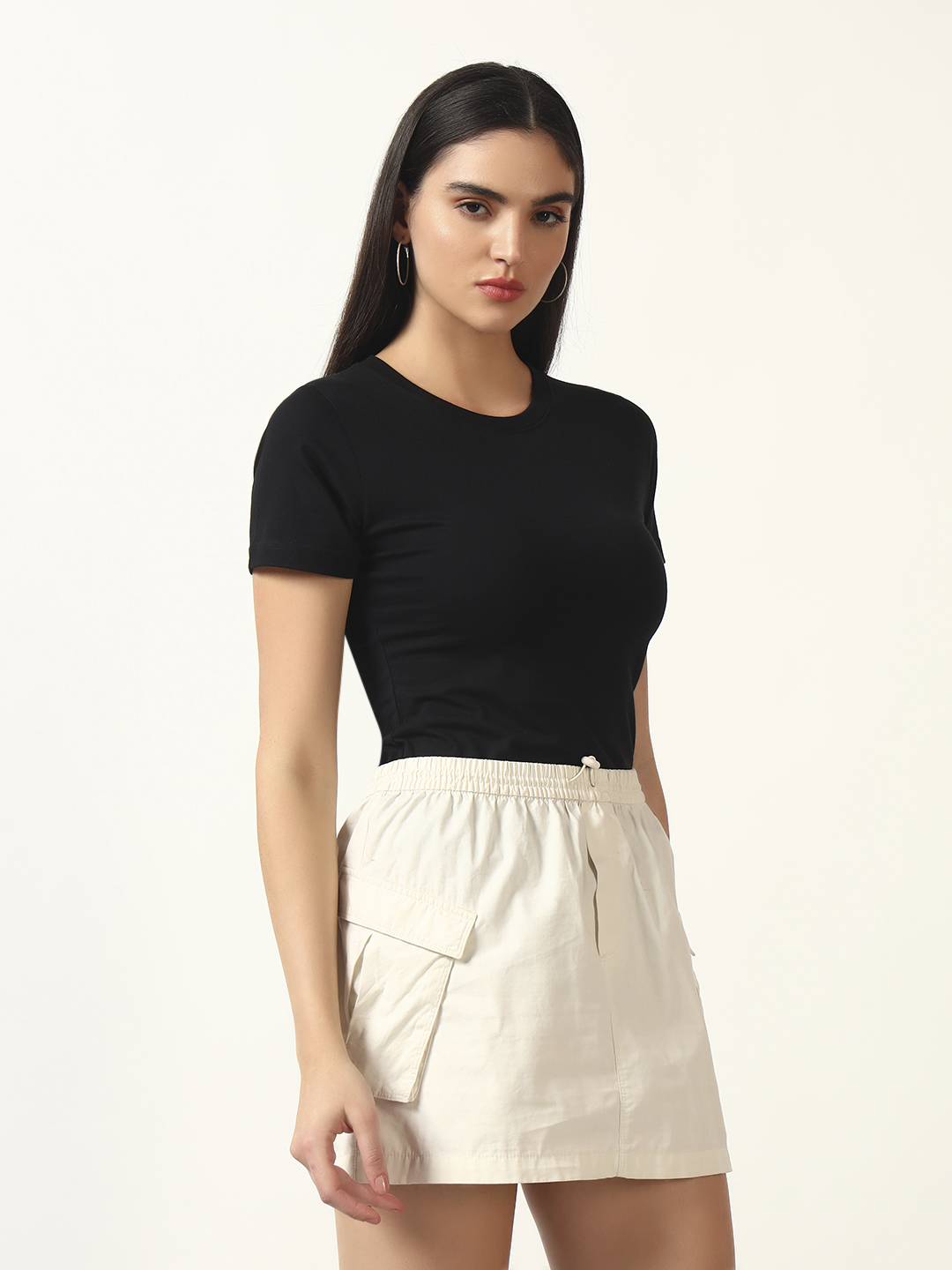 Oneway Women Solid Slim-Fit T-shirt