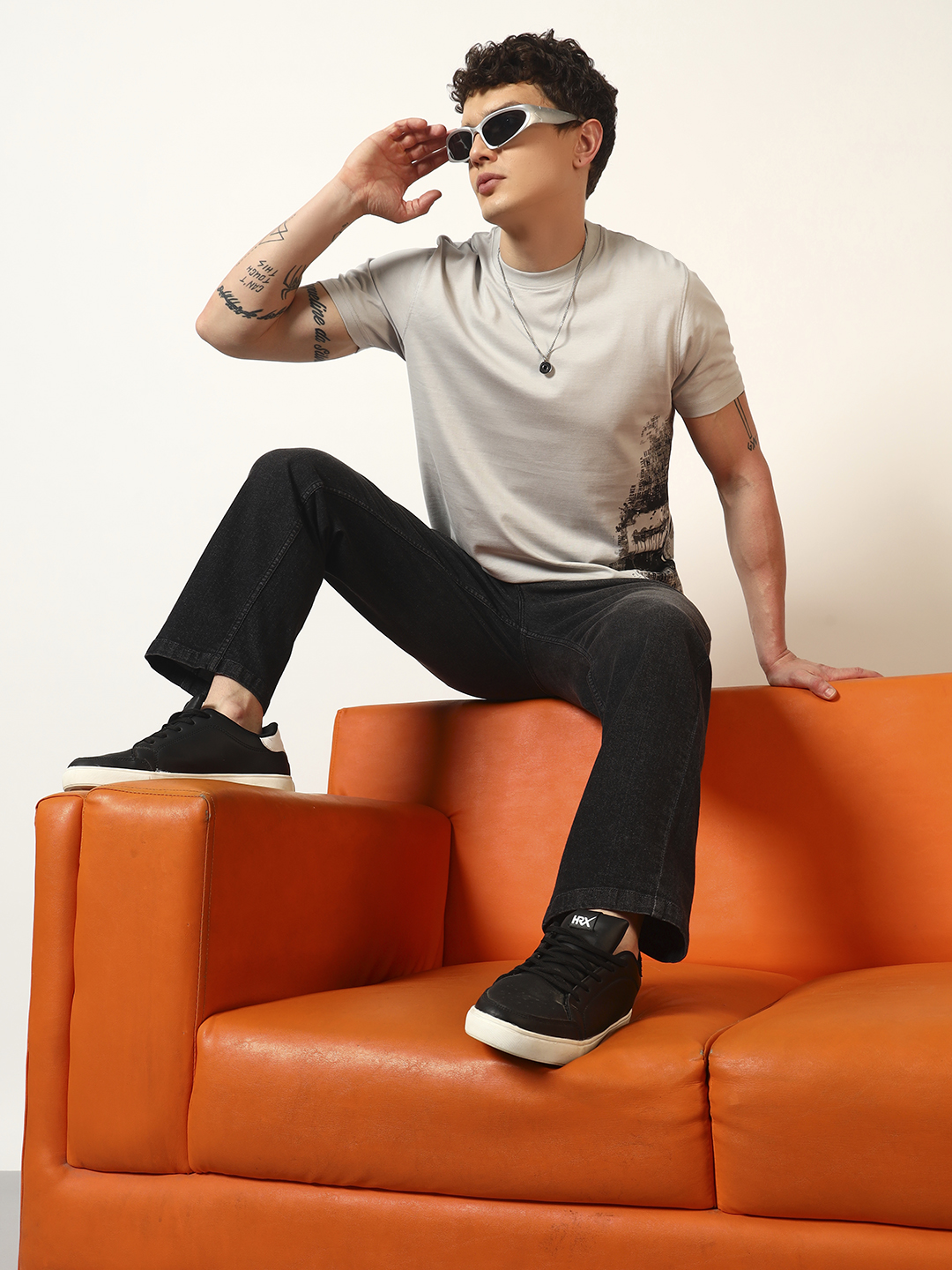 Oneway Men Printed Light Grey T-Shirt