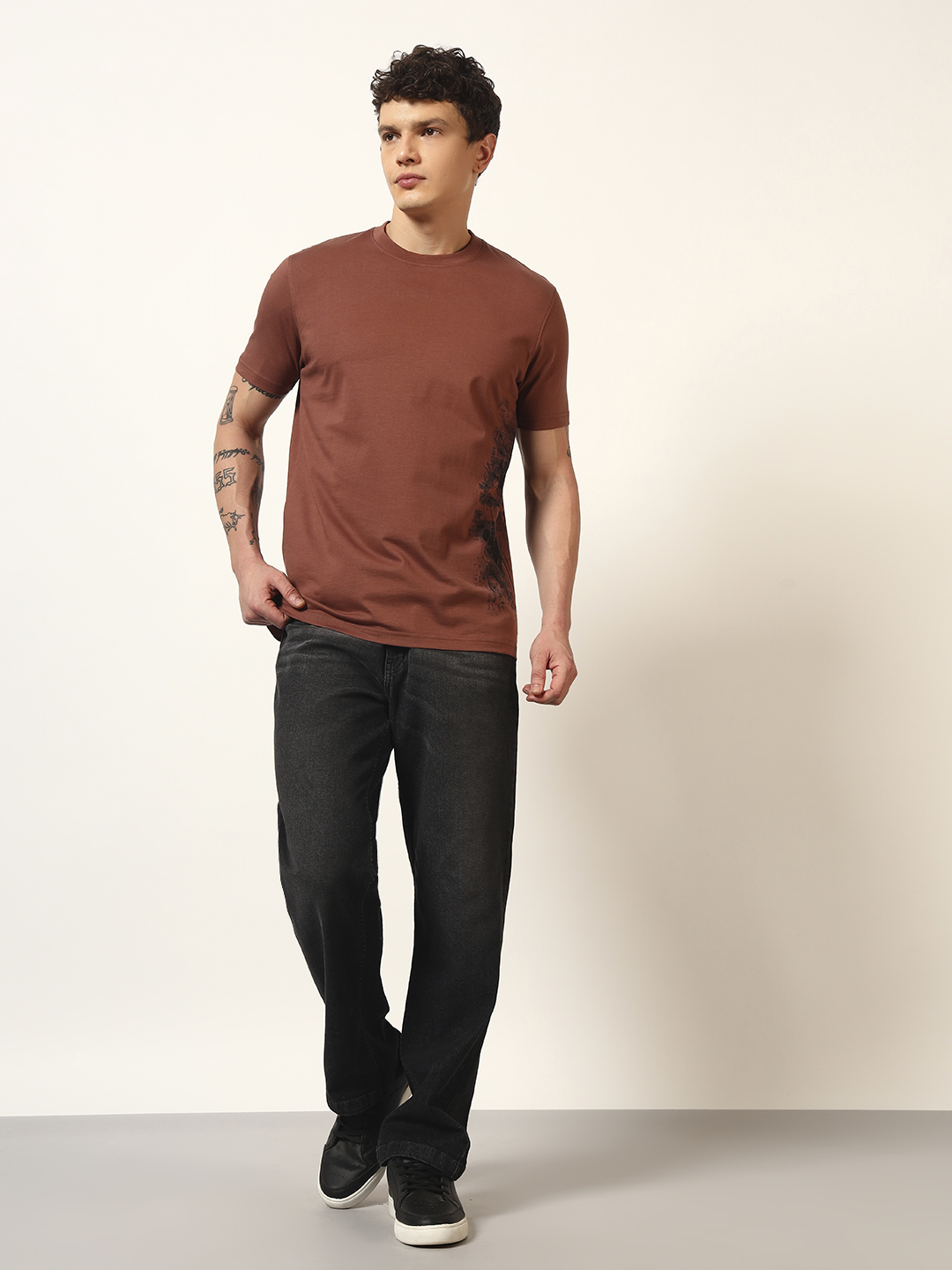 Oneway Men Printed Brown T-Shirt