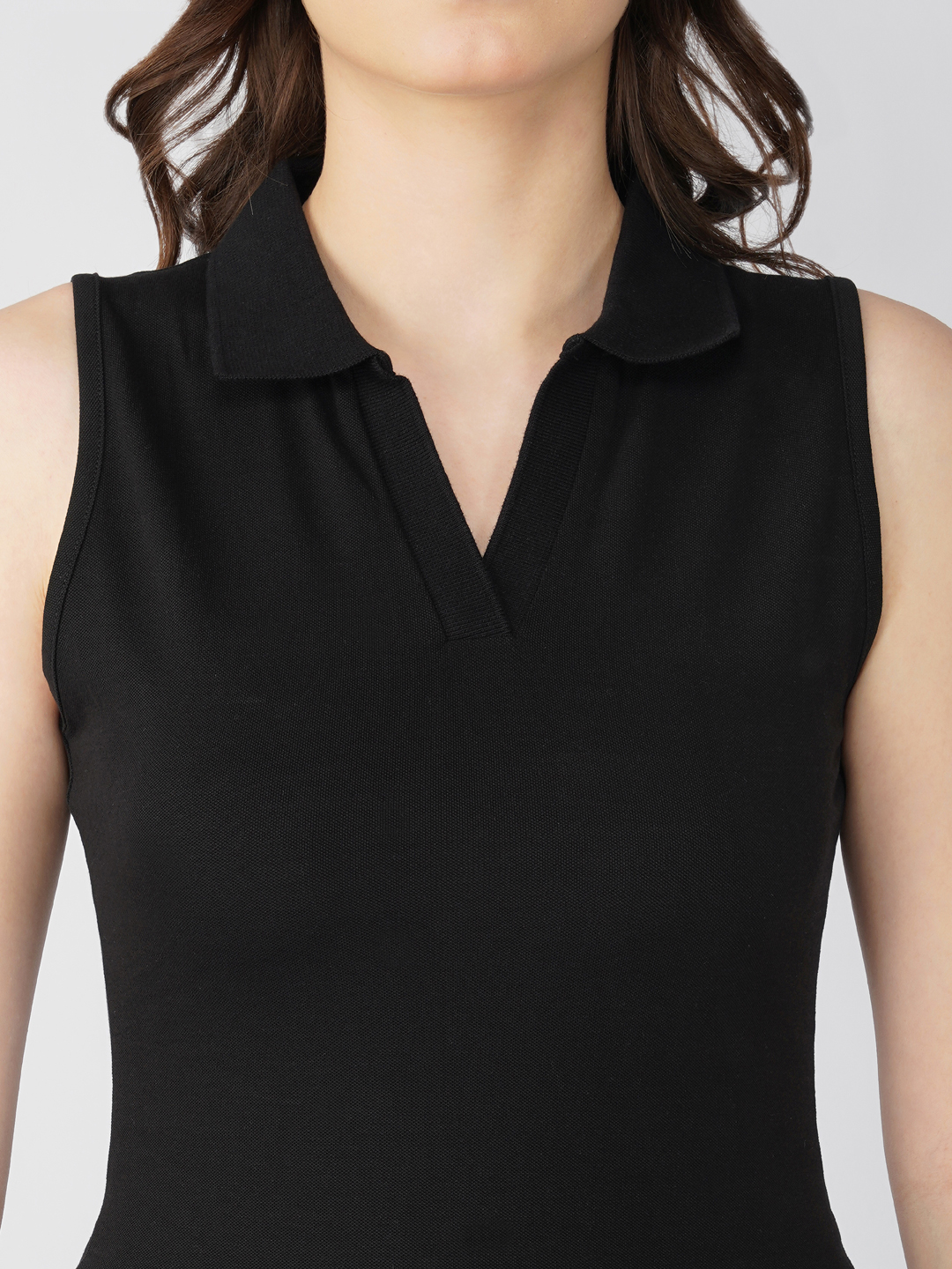 Oneway Women Sleeveless Polo Neck Top