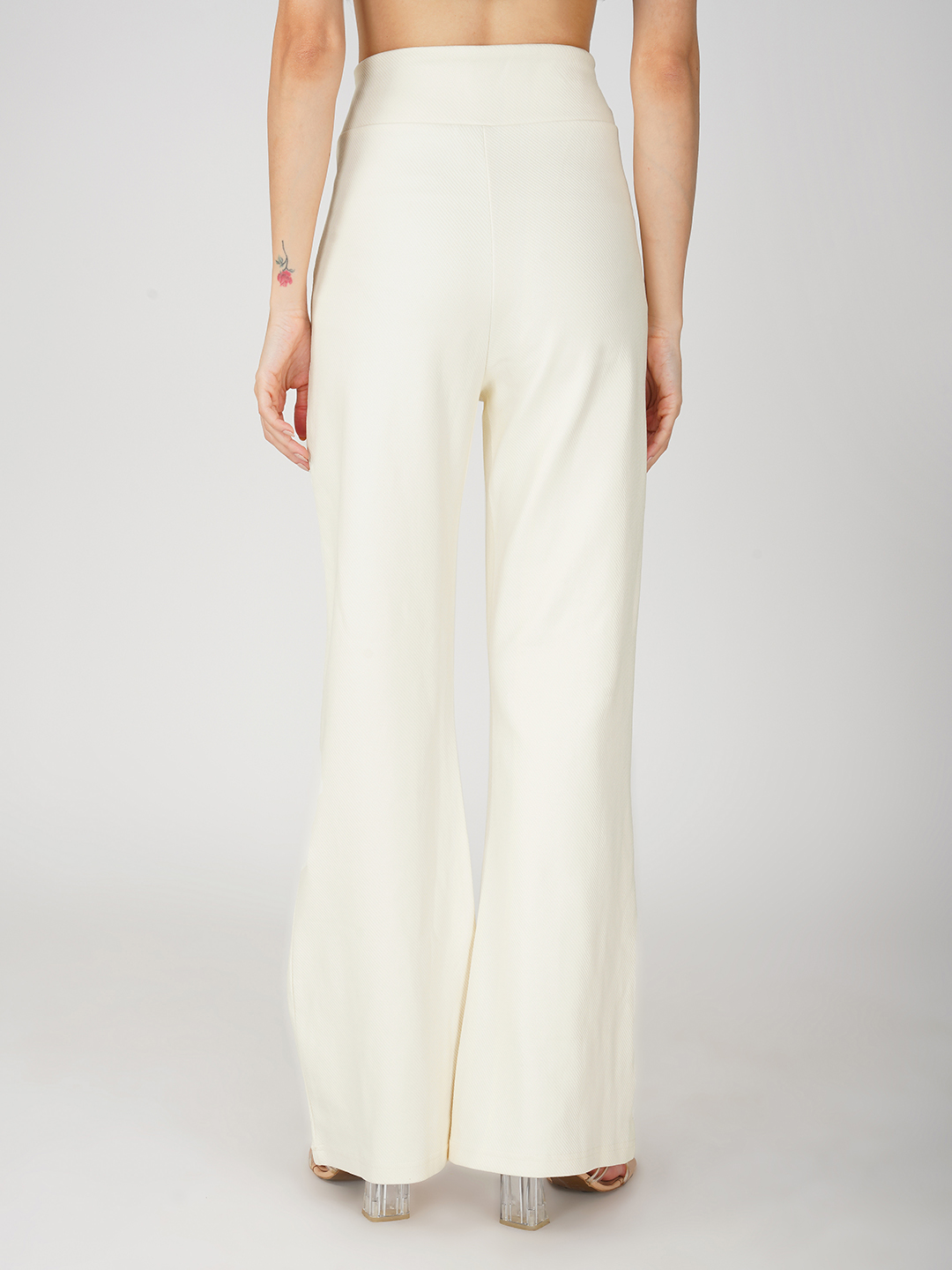 Oneway Women Solid Off-White Trousers