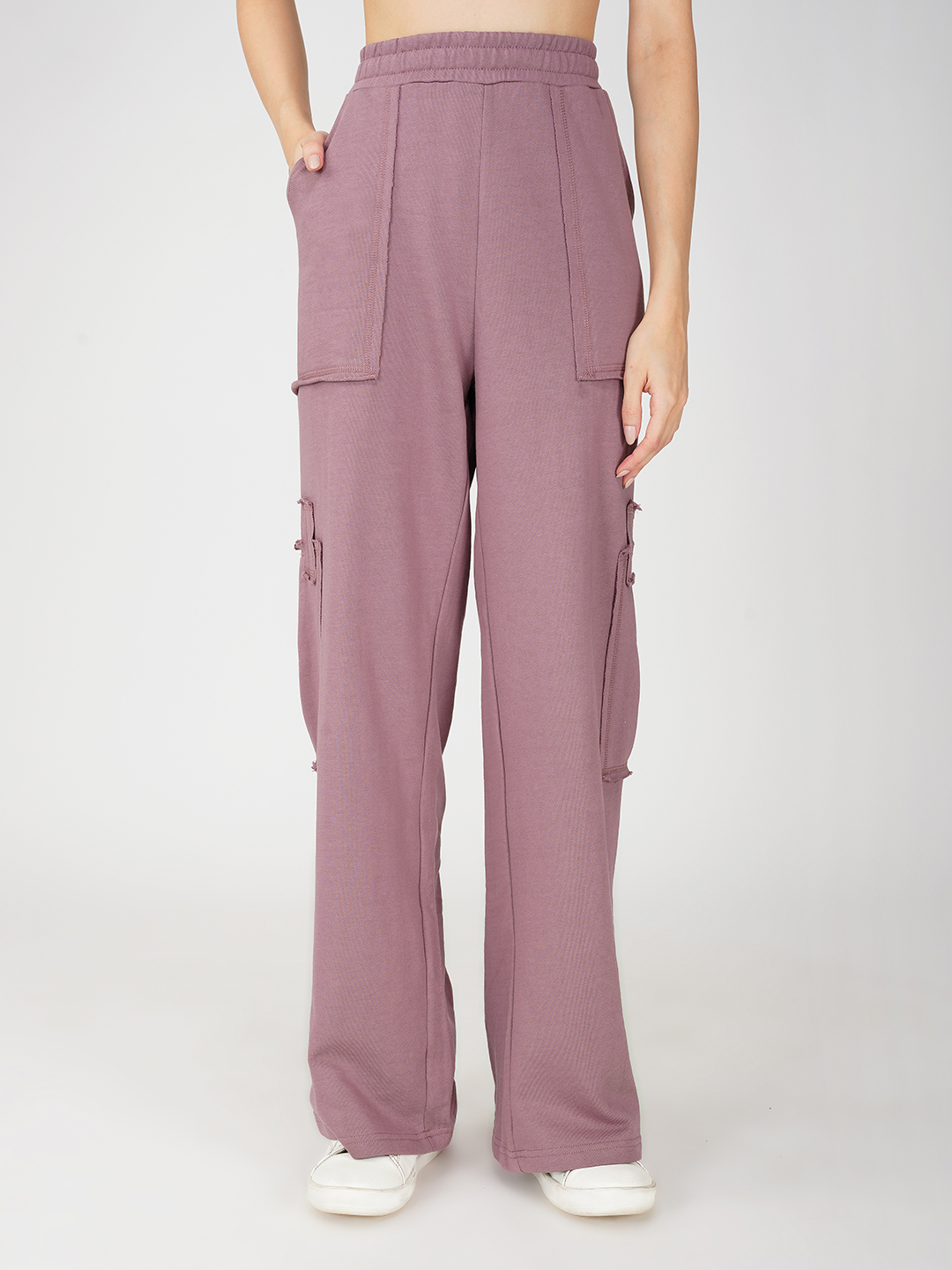 Oneway Women Solid Purple Trousers