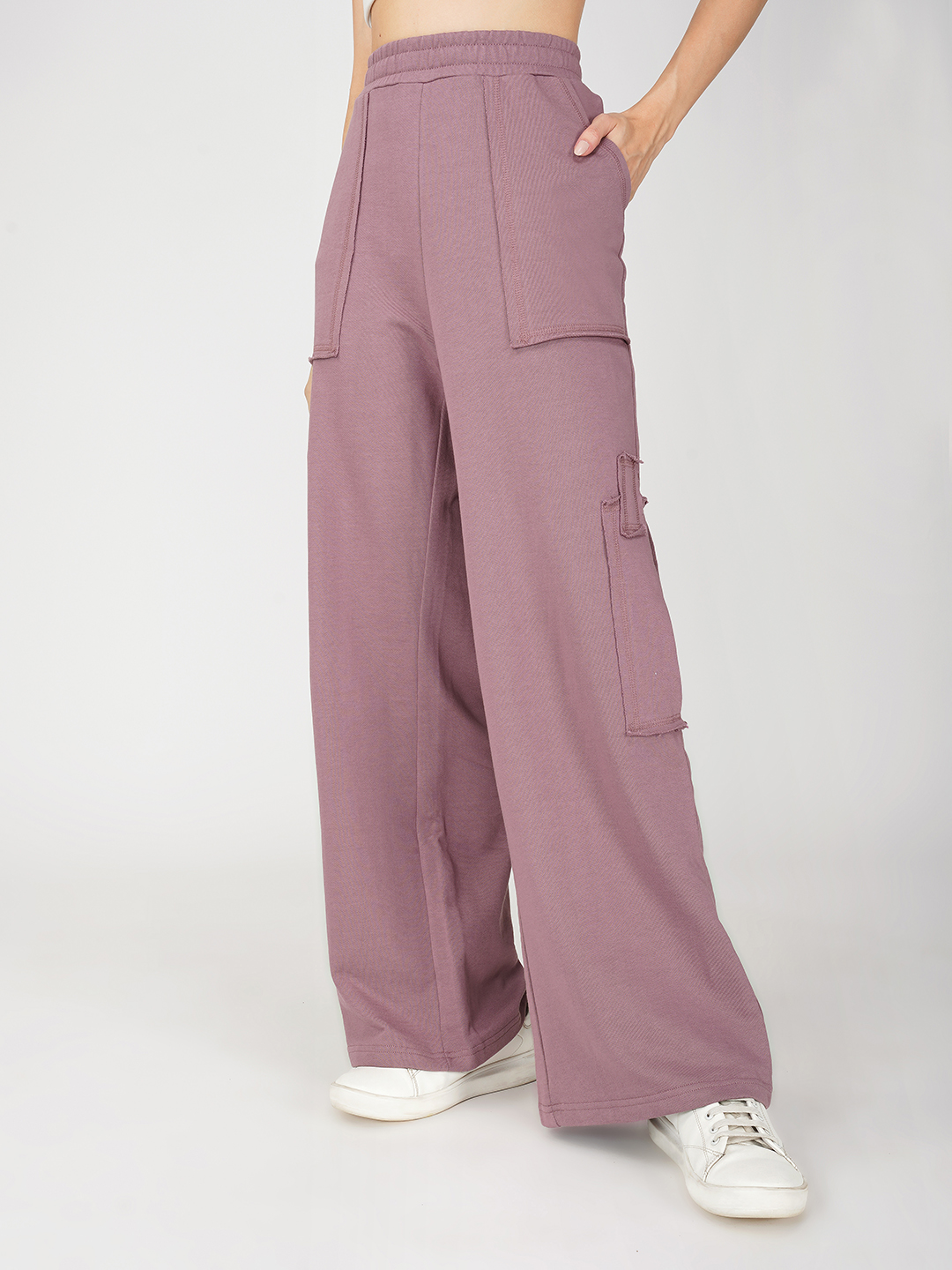 Oneway Women Solid Purple Trousers