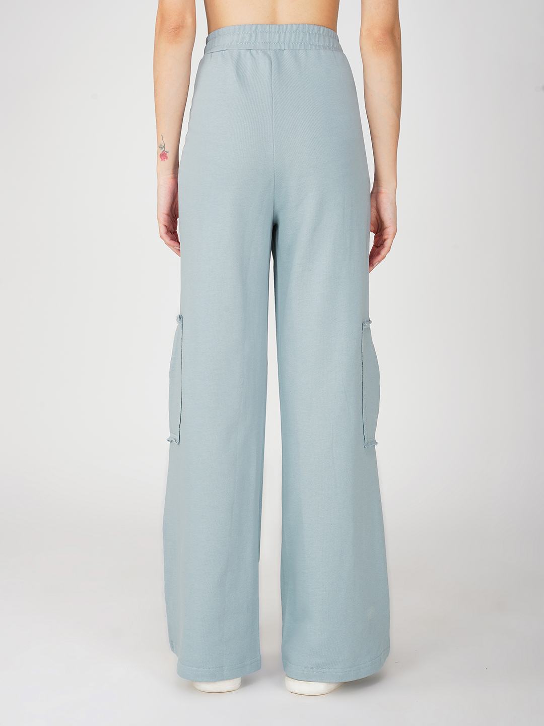Oneway Women Solid Blue Trousers