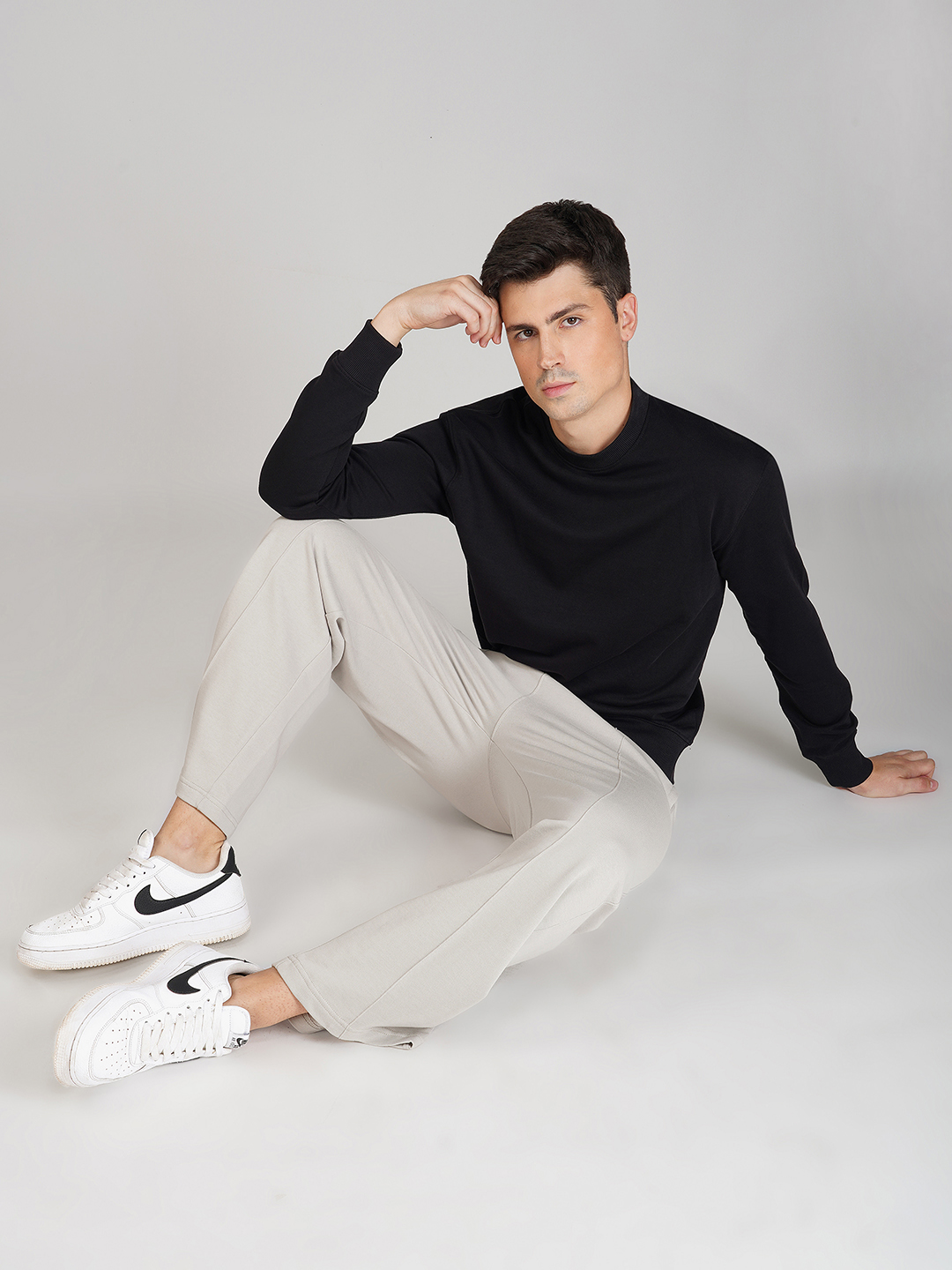 Oneway Men Solid Grey Trousers